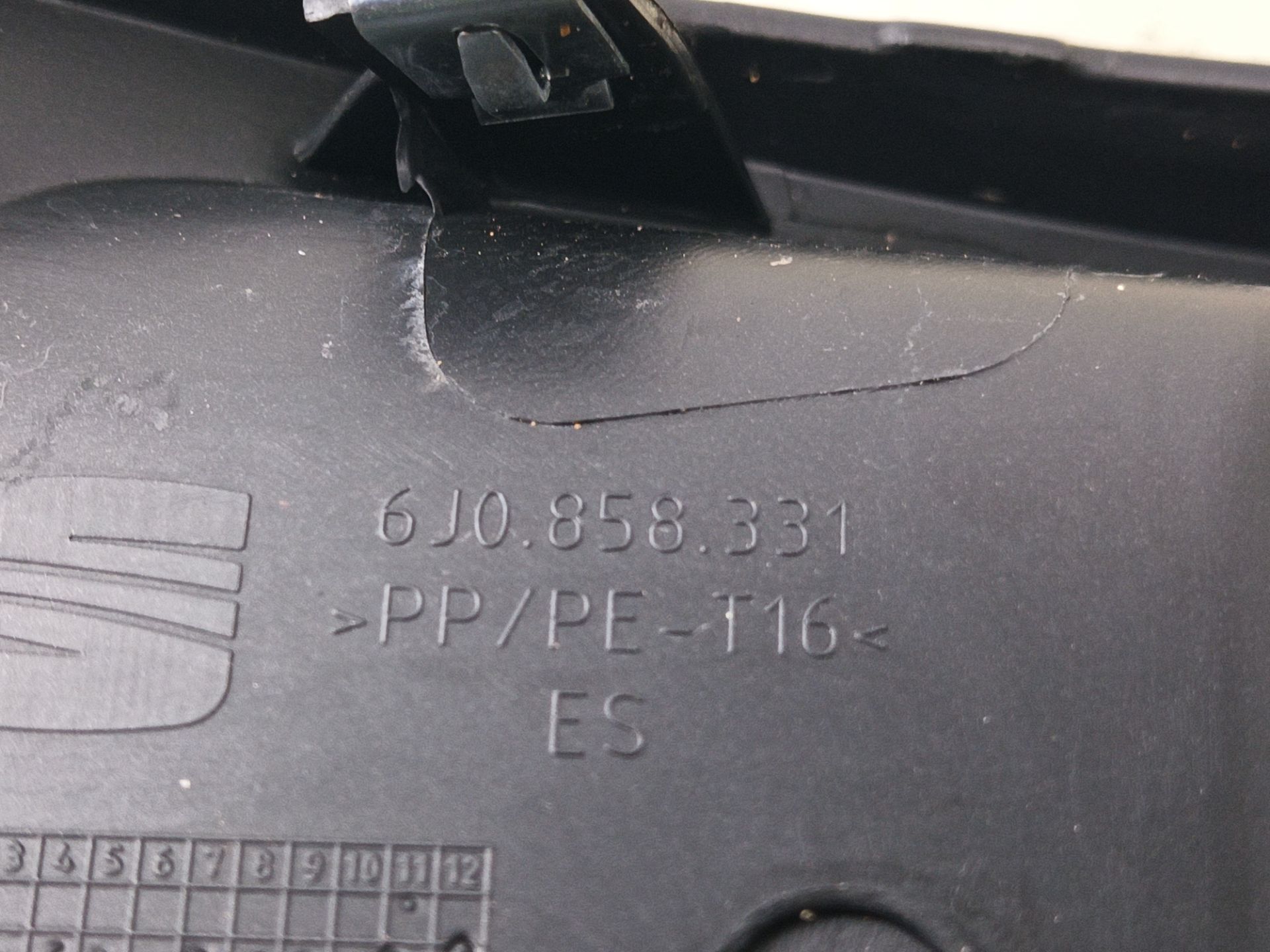 GUANECIDO CONSOLA CENTRAL Seat Ibiza Berlina (6J5)