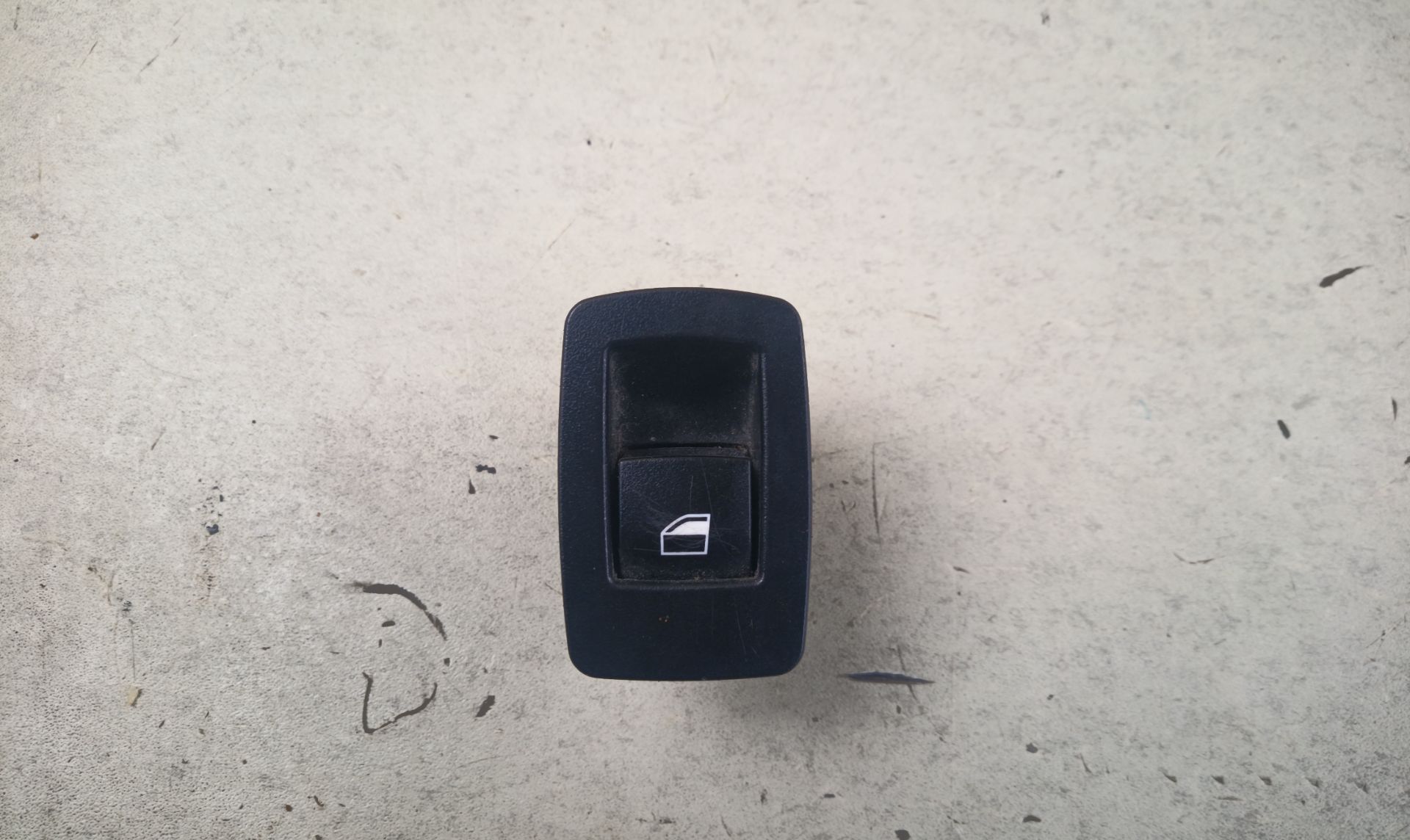 MANDO ELEVALUNAS TRASERO IZQUIERDO BMW 1 Berlina 3p (F21)