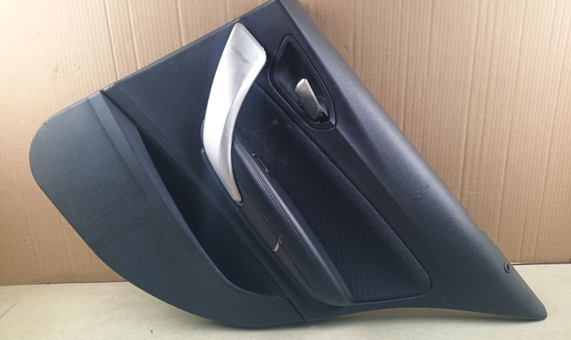GUARNECIDO PUERTA TRASERA DERECHA BMW 1 Berlina 3p (F21)