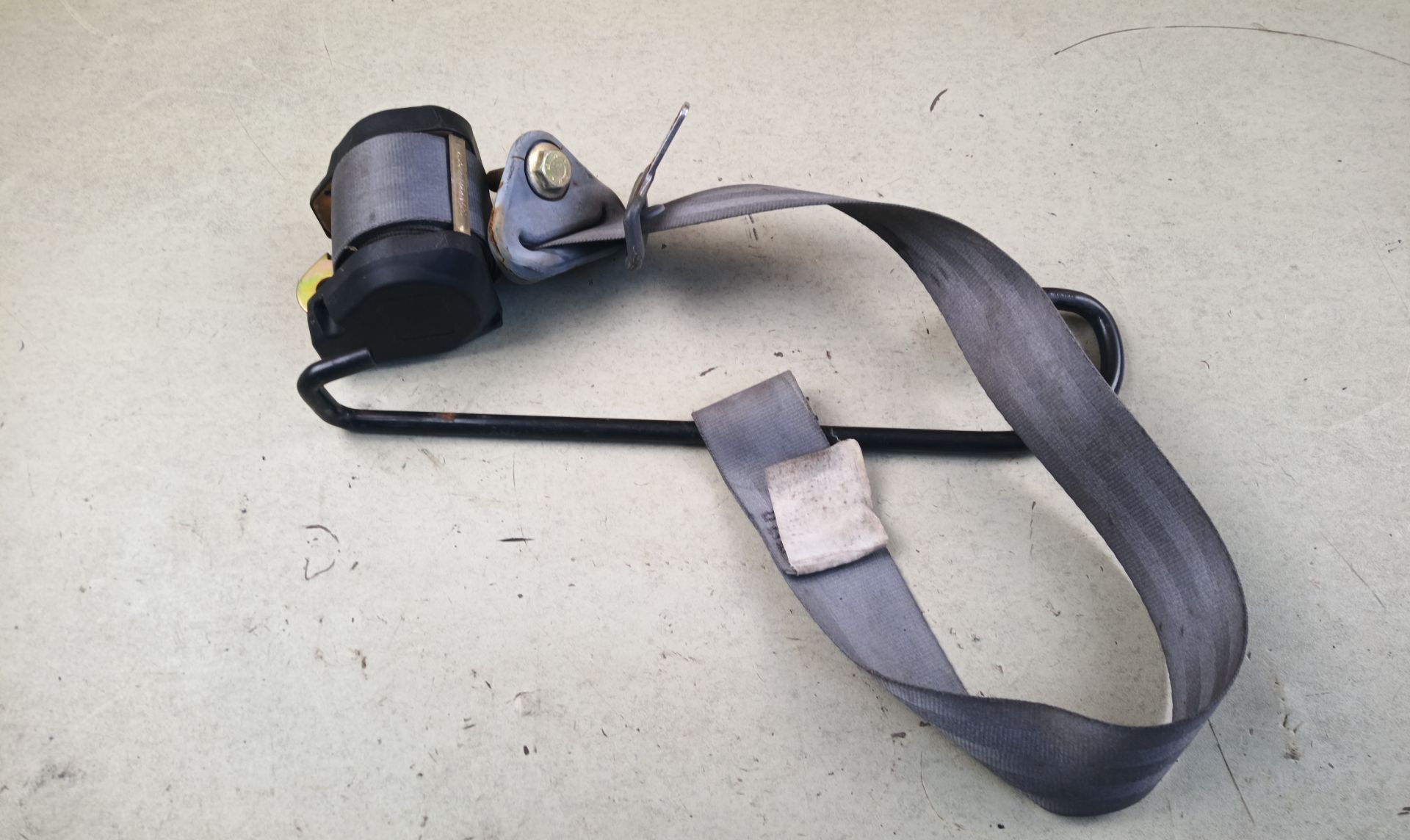 CINTURON SEGURIDAD DELANTERO IZQUIERDO Renault R 5 (B/C40)