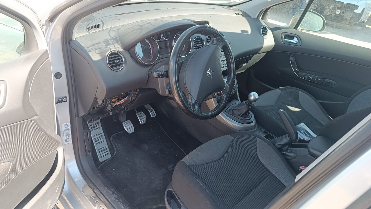 Imagen del vehículo Peugeot 308