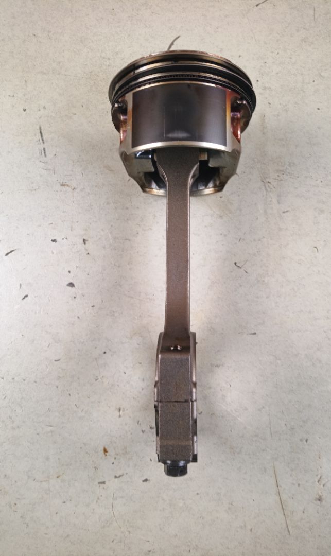 PISTON