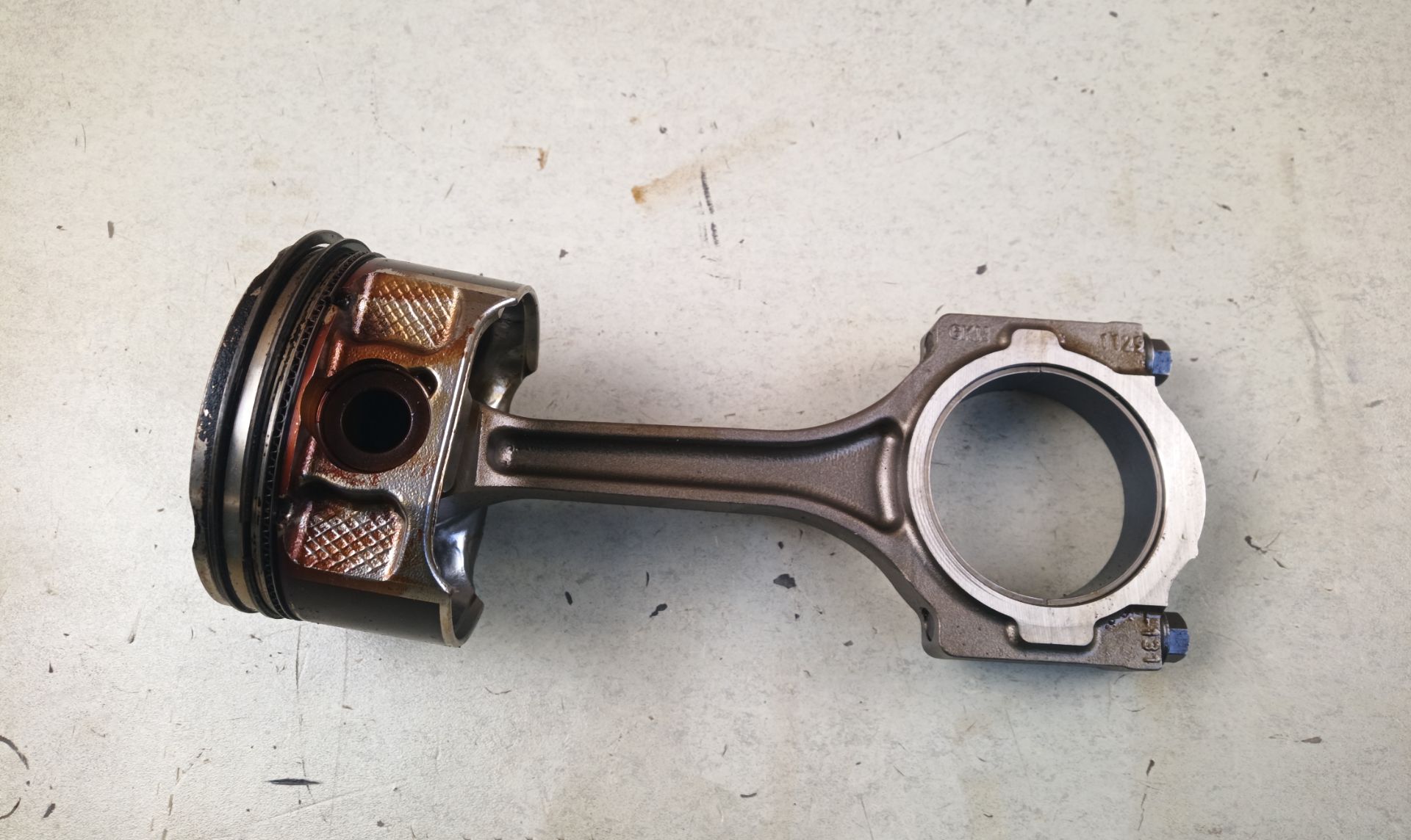 PISTON Opel Insignia Berlina