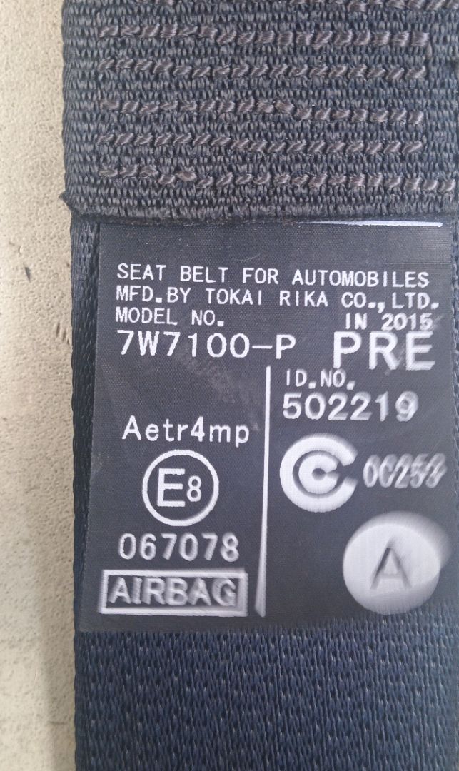 CINTURON SEGURIDAD DELANTERO DERECHO Lexus NX (AZ10)