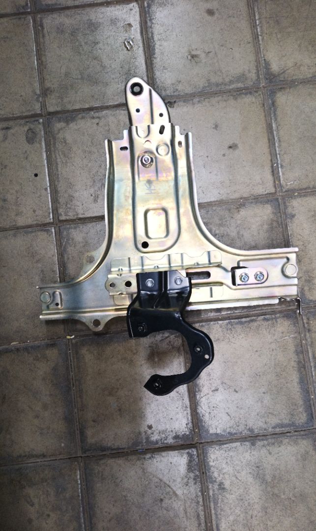 NO IDENTIFICADO Lexus NX (AZ10)