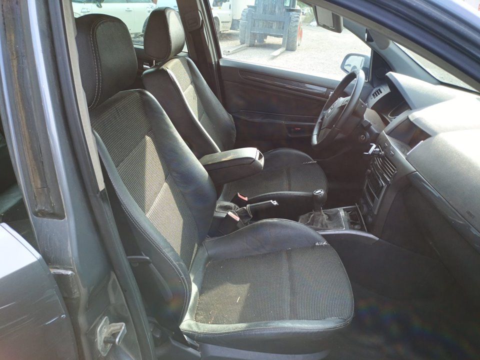 Imagen del vehículo Opel Astra H Berlina