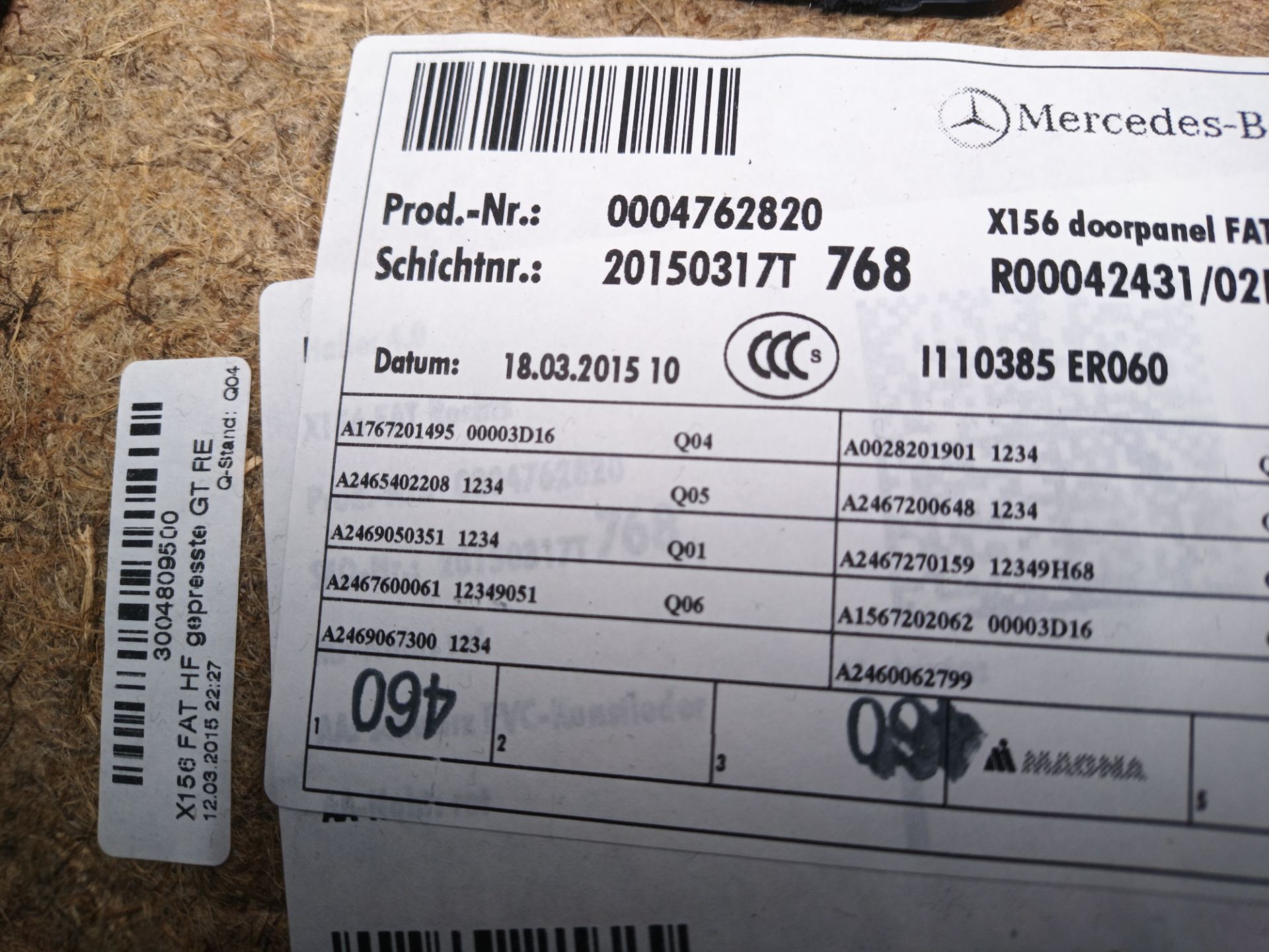 GUARNECIDO PUERTA DELANTERA DERECHA Mercedes-Benz GLA (BM 156)