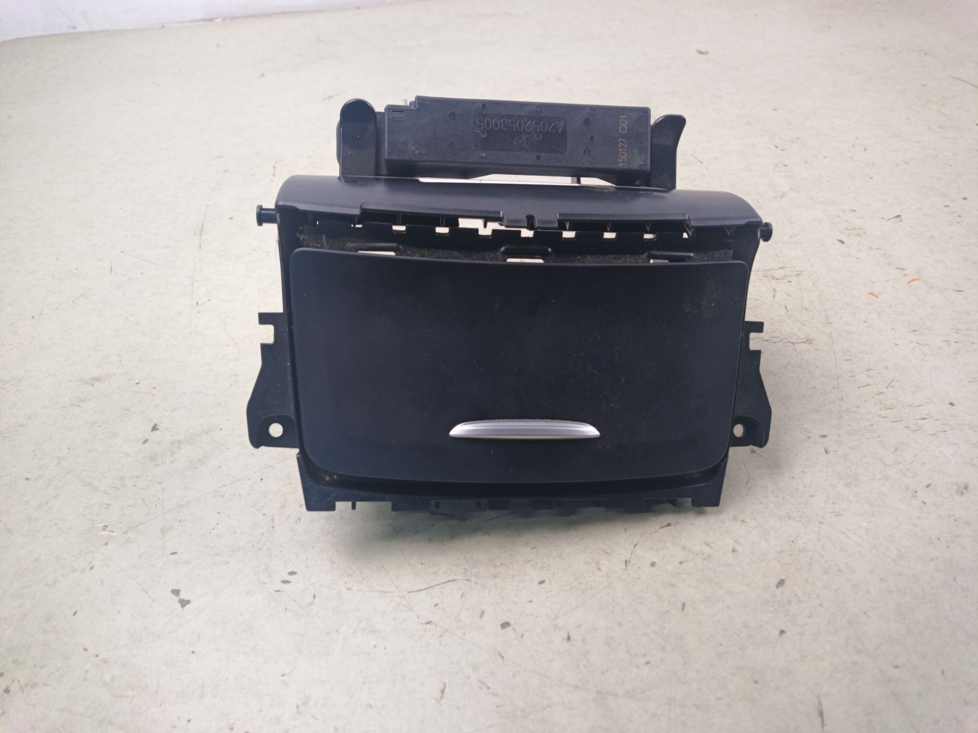 GUANECIDO CONSOLA CENTRAL Mercedes-Benz GLA (BM 156)