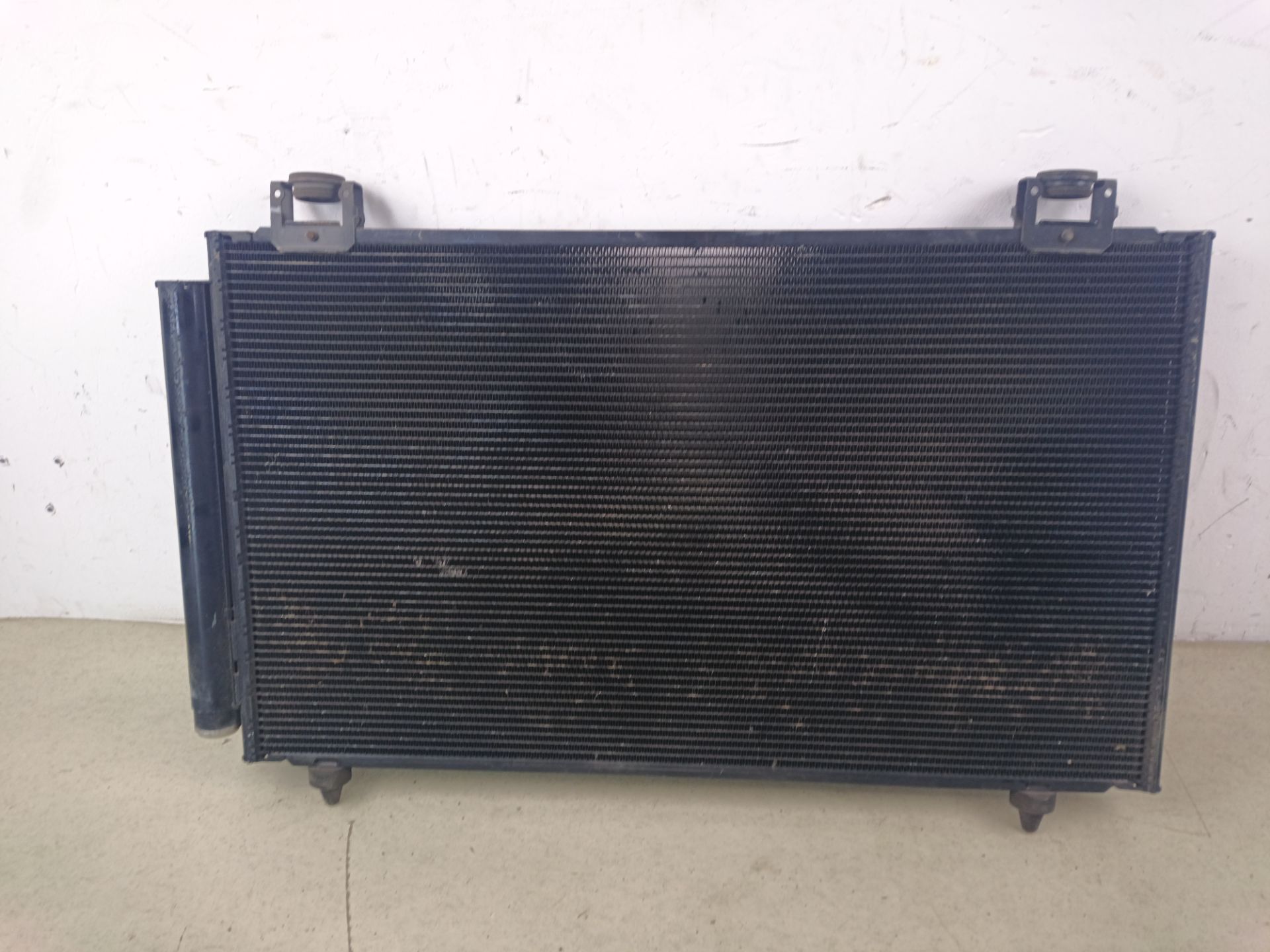 CONDENSADOR / RADIADOR  AIRE ACONDICIONADO Toyota Corolla (E12)