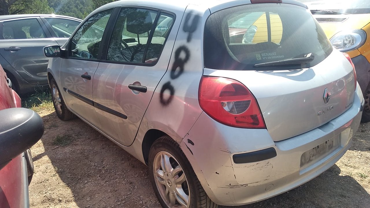 Imagen del vehículo Renault Clio II Symbol