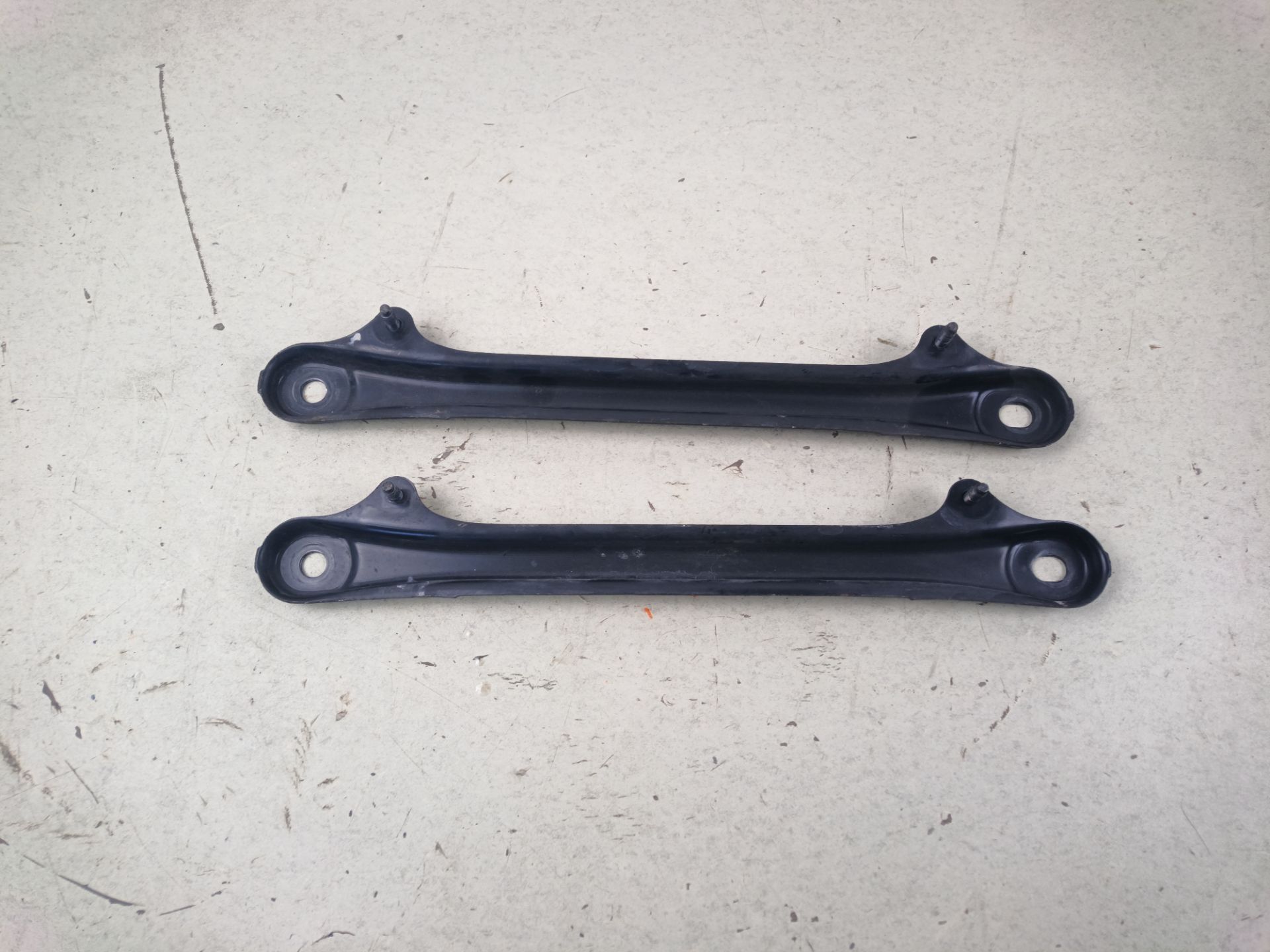 BRAZO SUSPENSION TRASERO IZQUIERDO Lexus IS (DS2/IS2)