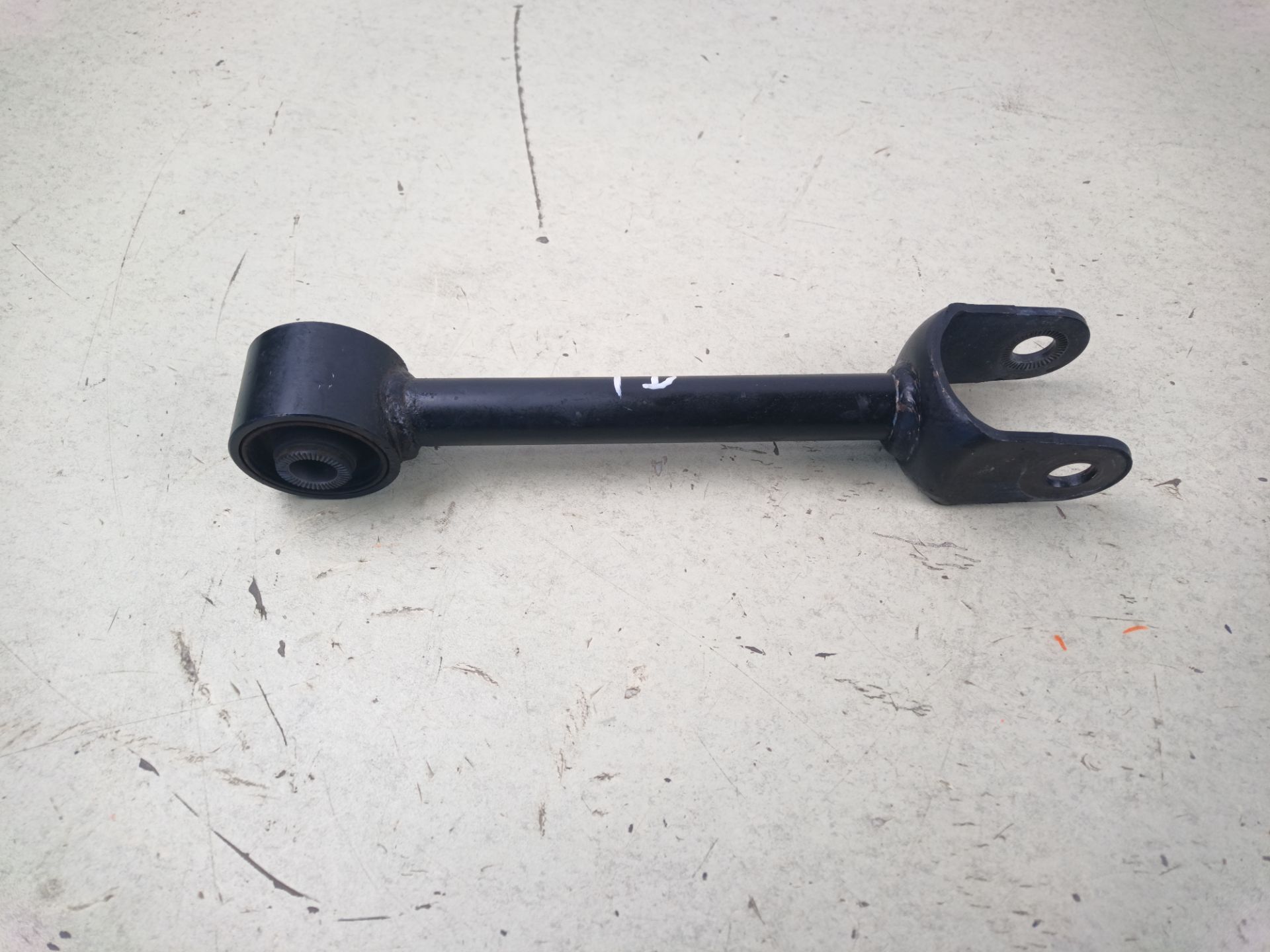 BRAZO SUSPENSION TRASERO DERECHO Lexus IS (DS2/IS2)