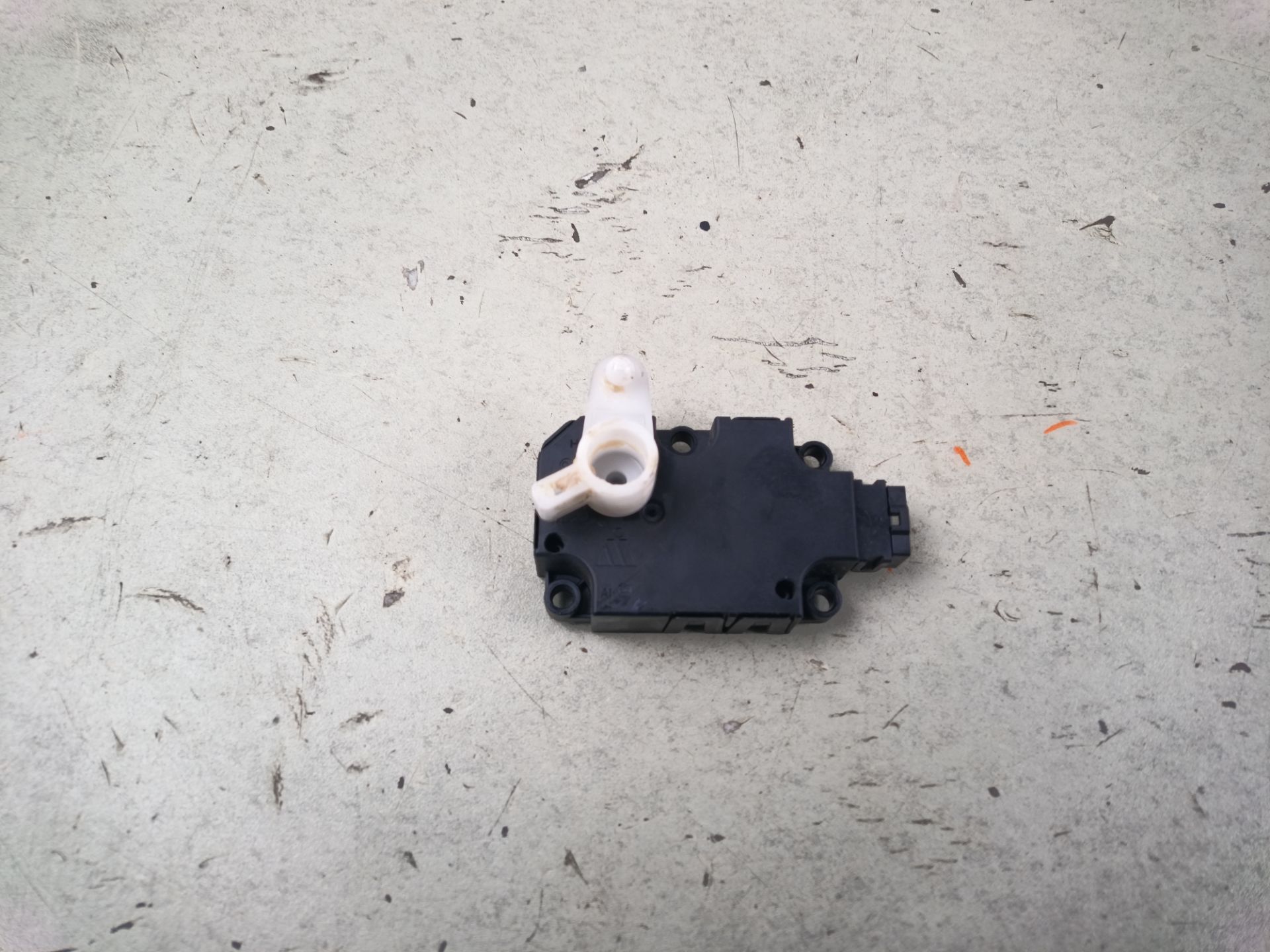 MOTOR APERTURA TRAMPILLA Audi A6 Avant (4G5)