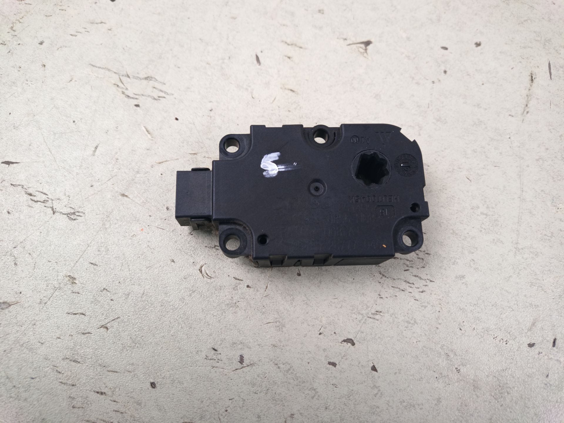 MOTOR APERTURA TRAMPILLA Audi A6 Avant (4G5)