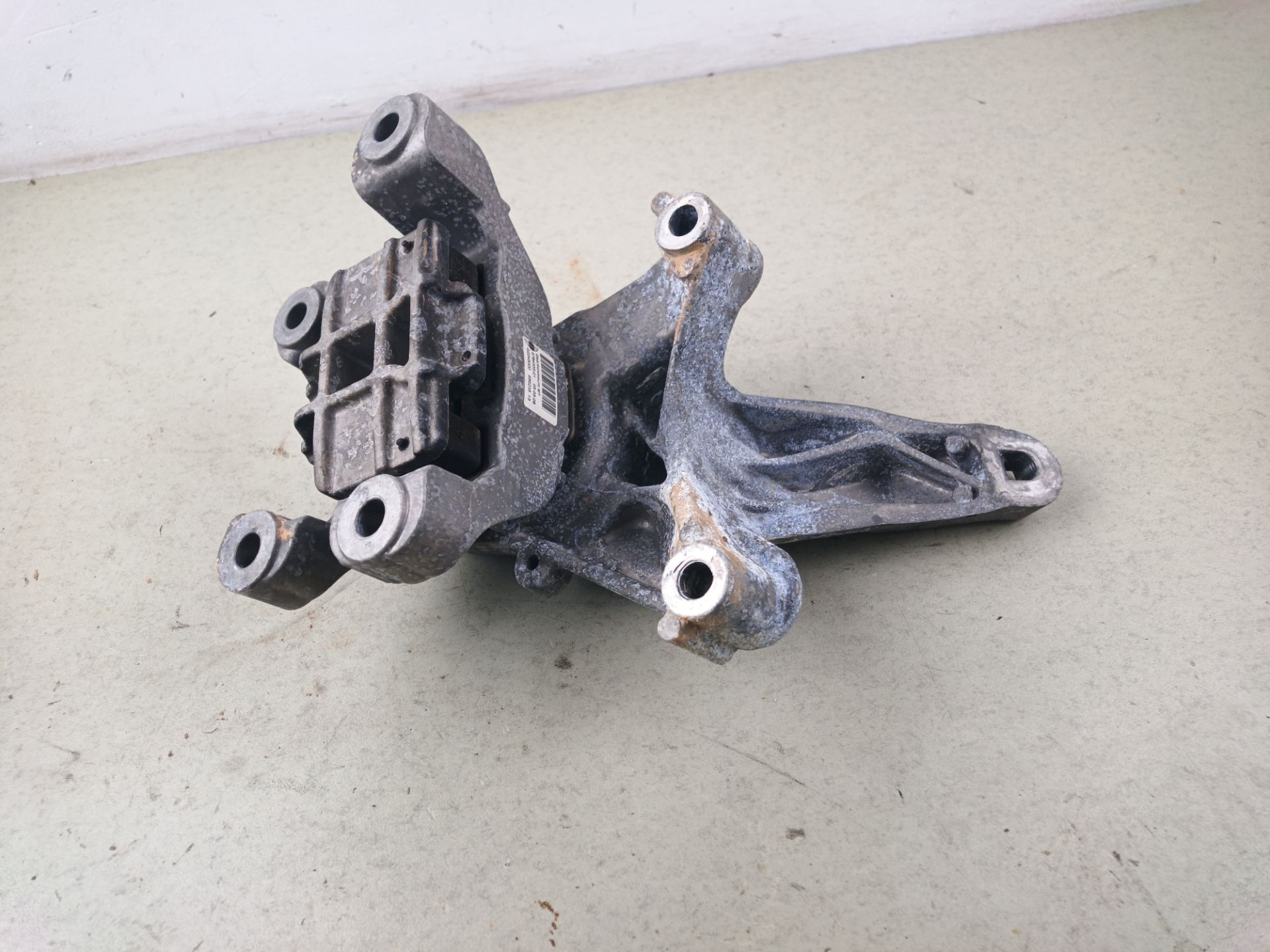 SOPORTE MOTOR MINI Mini (R56)