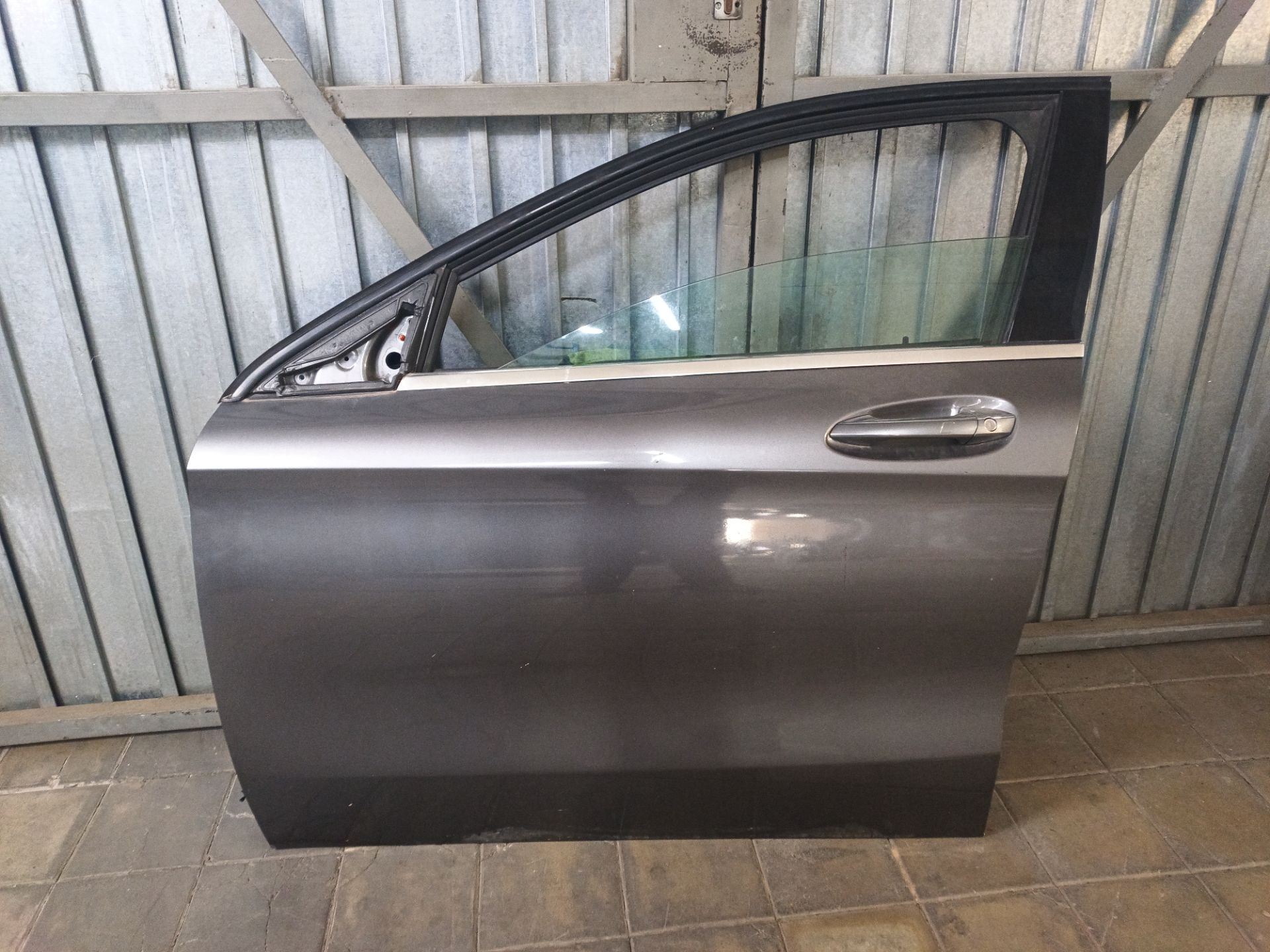 PUERTA DELANTERA IZQUIERDA Mercedes-Benz GLA (BM 156)