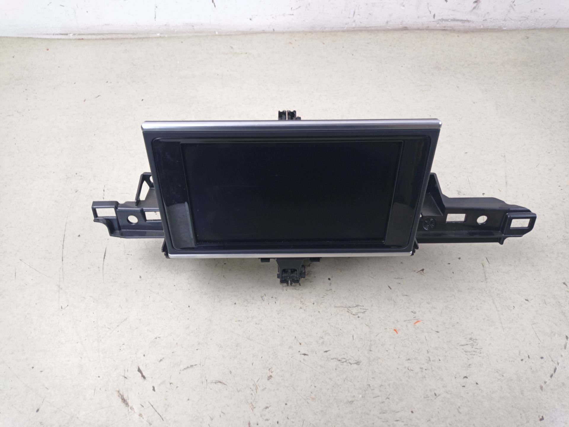 PANTALLA MULTIFUNCION Audi A6 Avant (4G5)