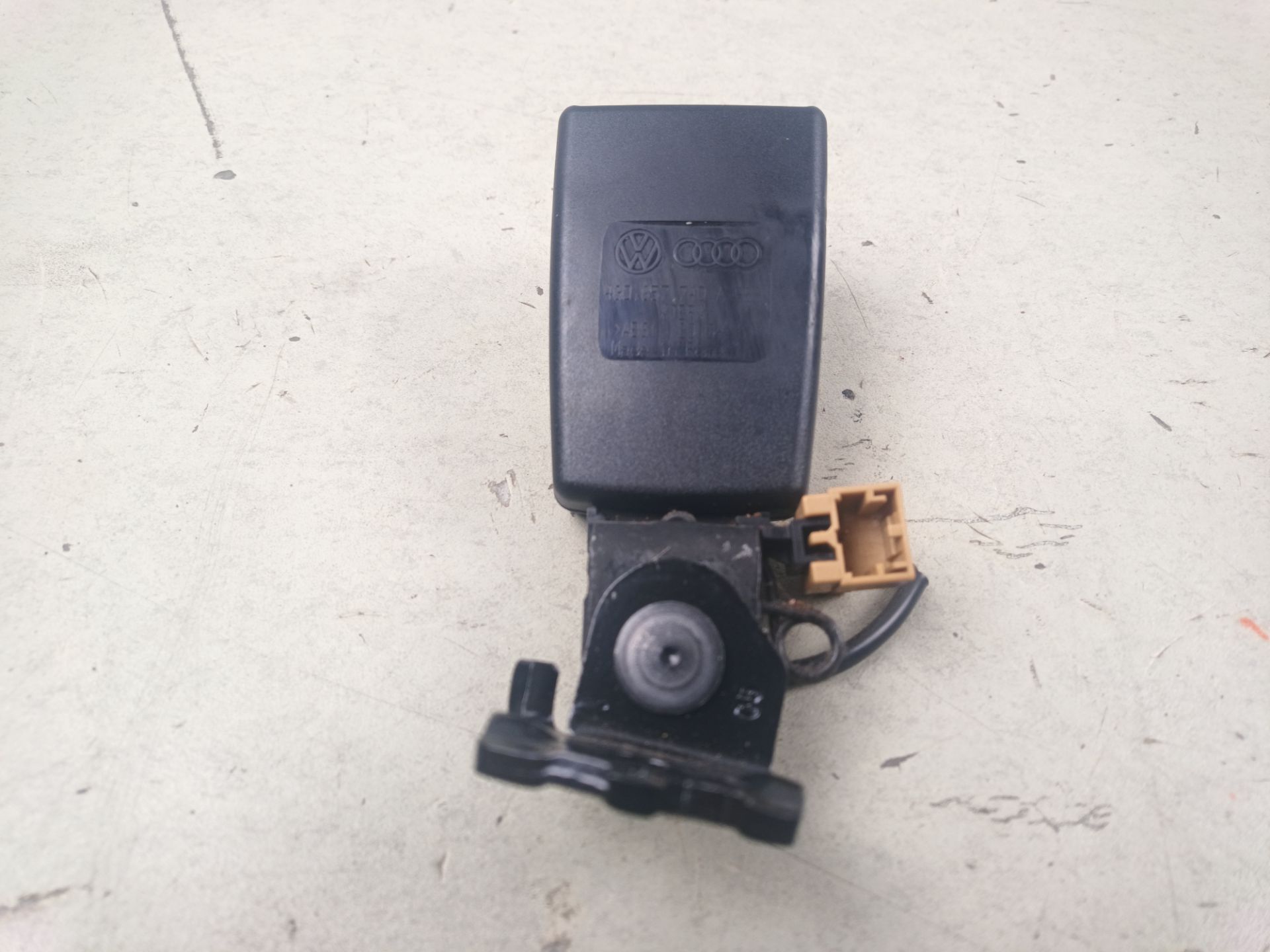 ENGANCHE CINTURON TRASERO DERECHO Audi A6 Avant (4G5)