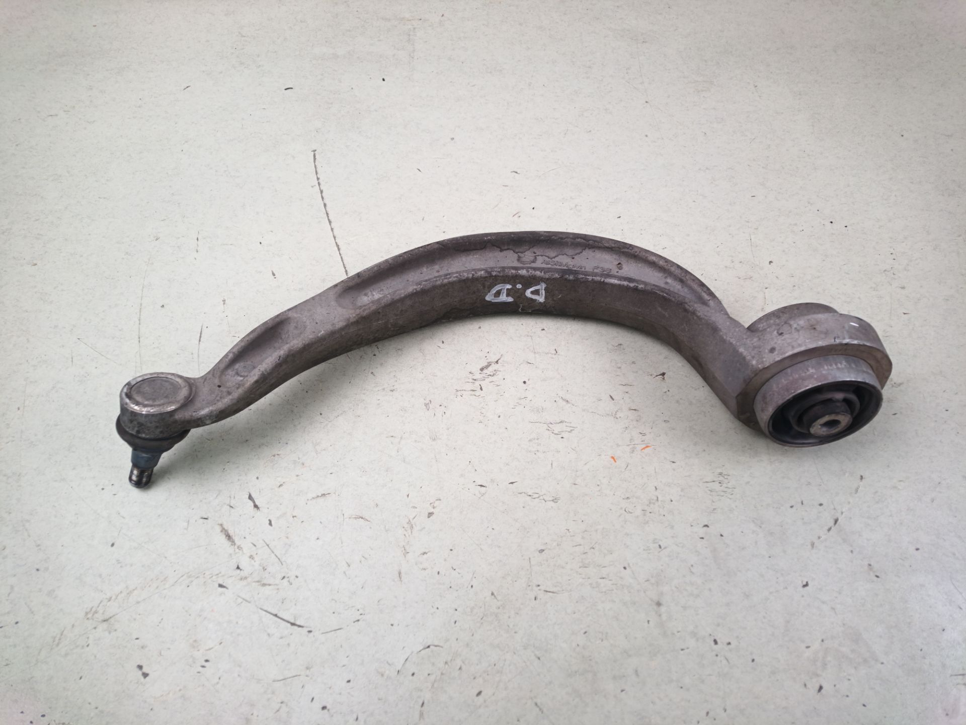 BRAZO SUSPENSION SUPERIOR DELANTERO DERECHO Audi A6 Avant (4G5)