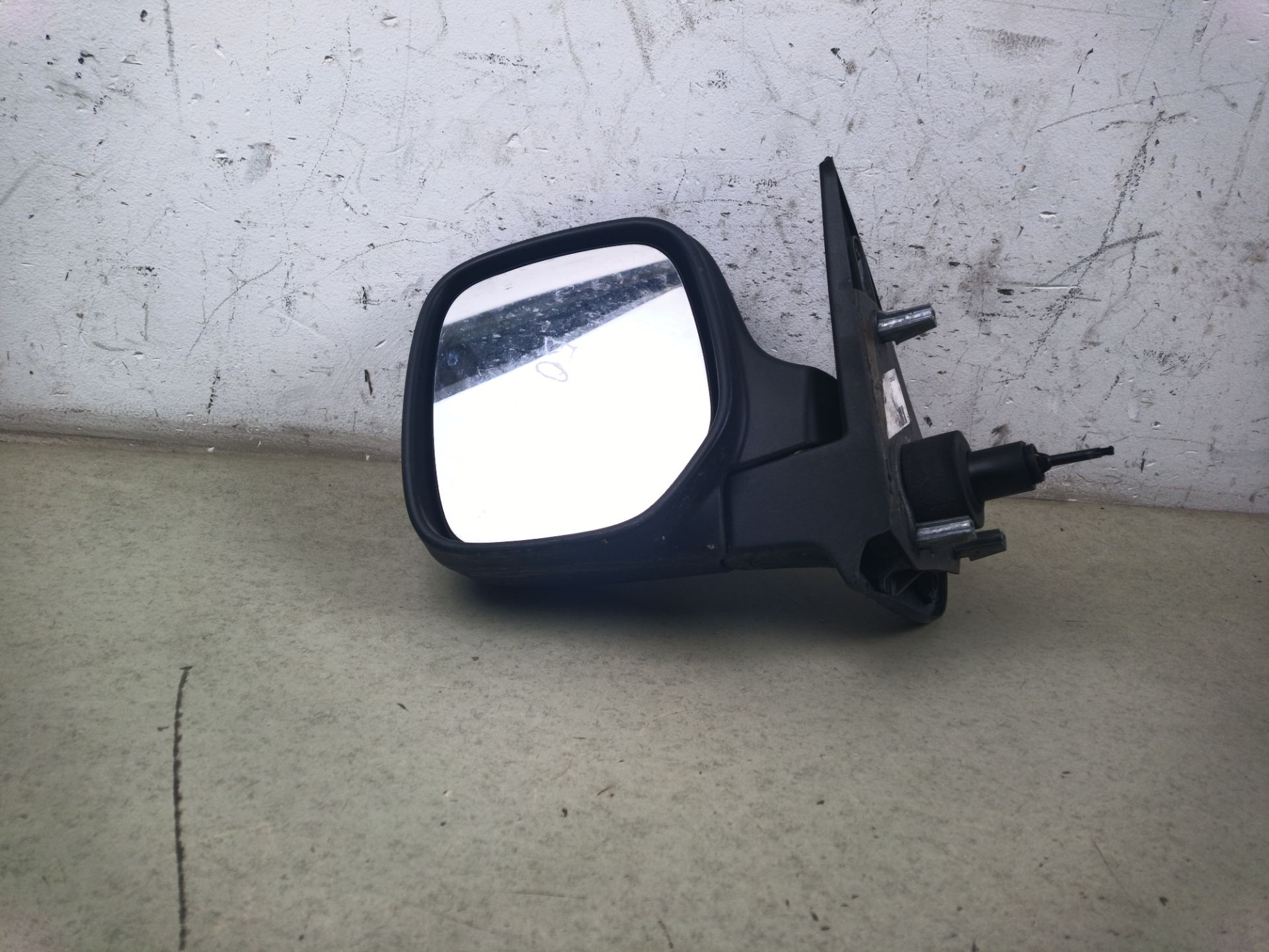 RETROVISOR IZQUIERDO