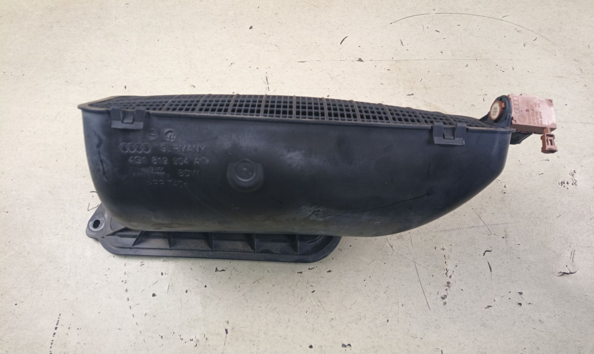 CANALIZADOR DE AIRE Audi A6 Avant (4G5)