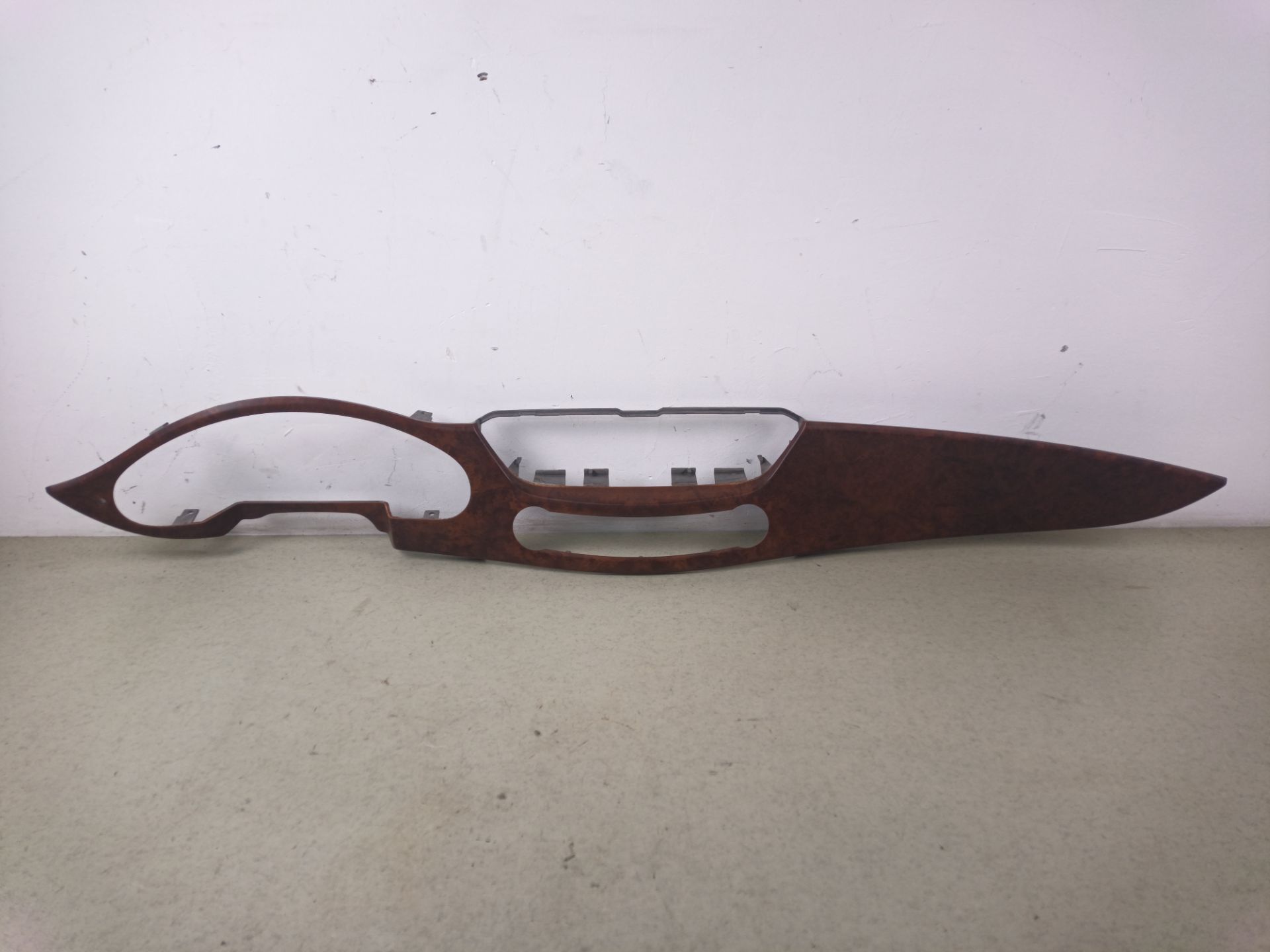 EMBELLECEDOR SALPICADERO Mercedes-Benz CLS (BM 219)