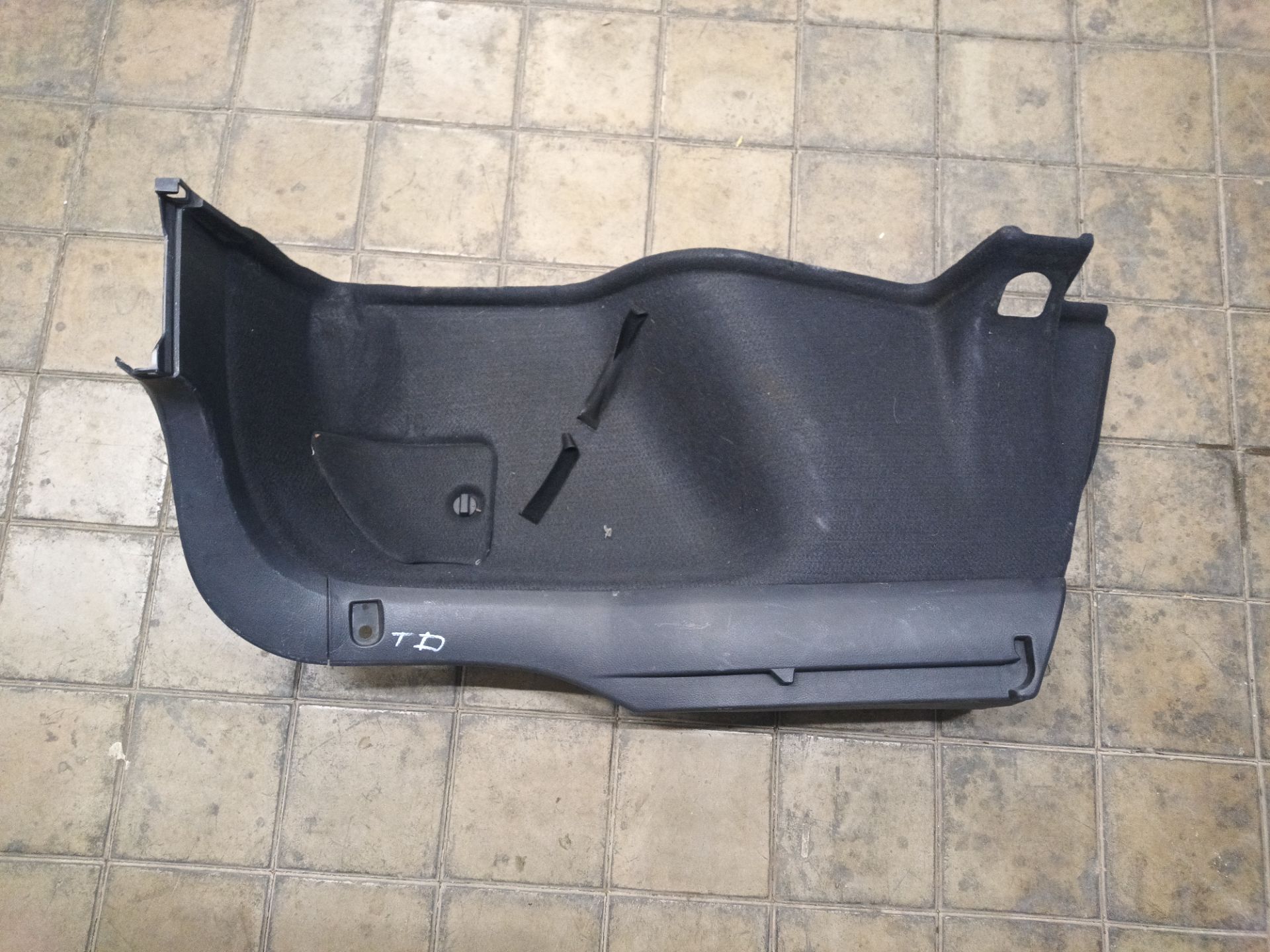 ALFOMBRA MALETERO Toyota Avensis Berlina (T25)