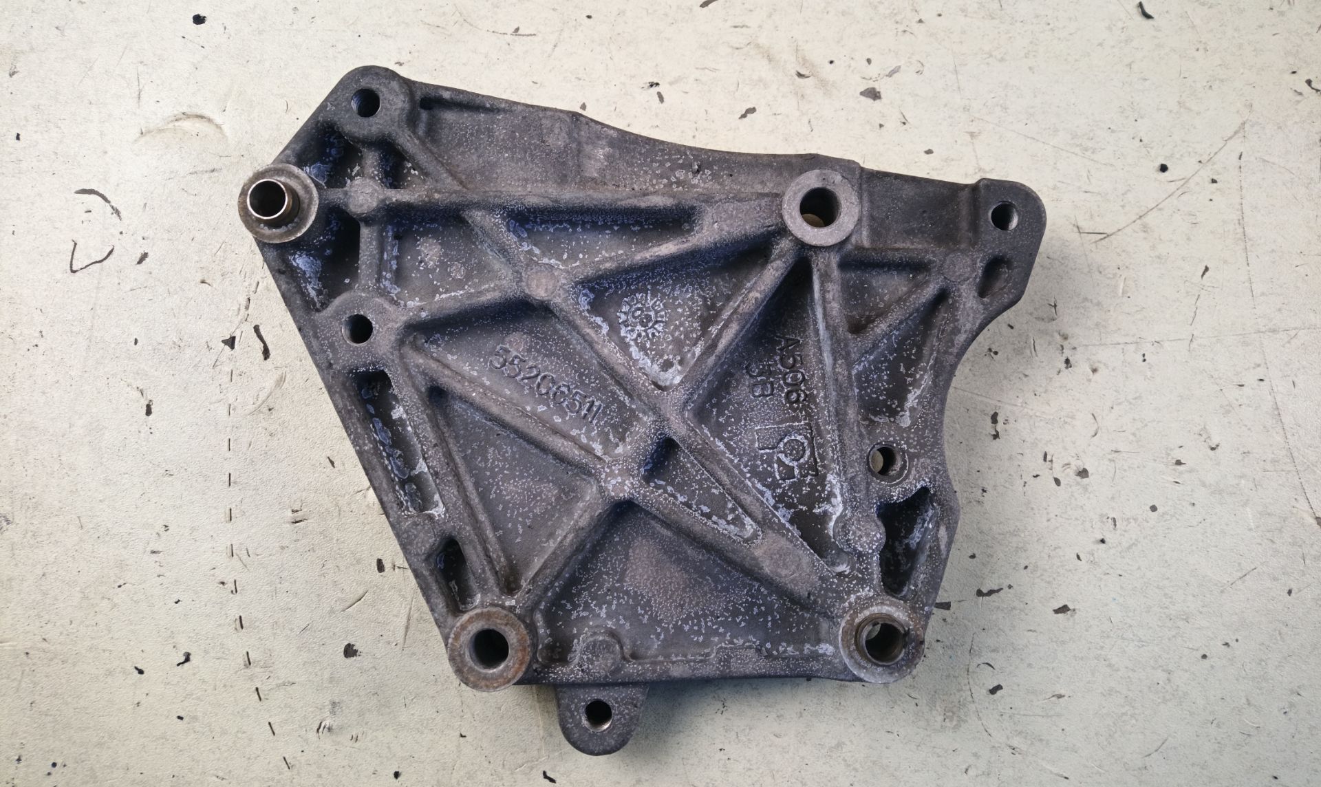 SOPORTE ALTERNADOR Opel Corsa D
