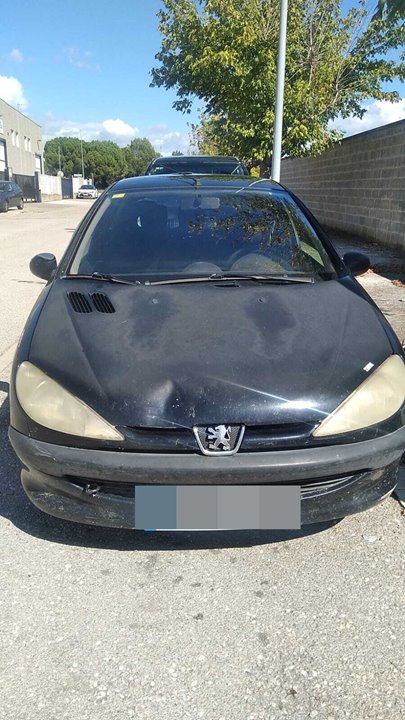 Imagen del vehículo Peugeot 206