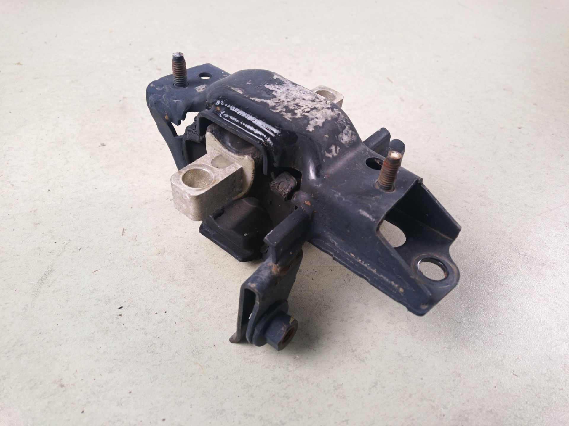 SOPORTE MOTOR