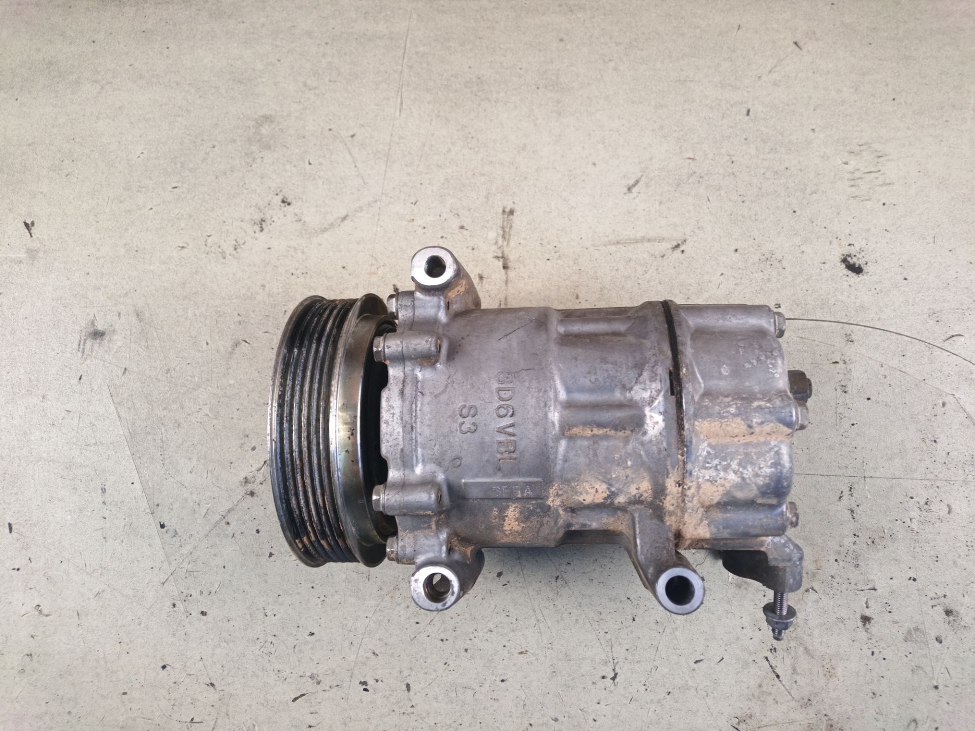 COMPRESOR AIRE ACONDICIONADO MINI Mini 3p (F56)