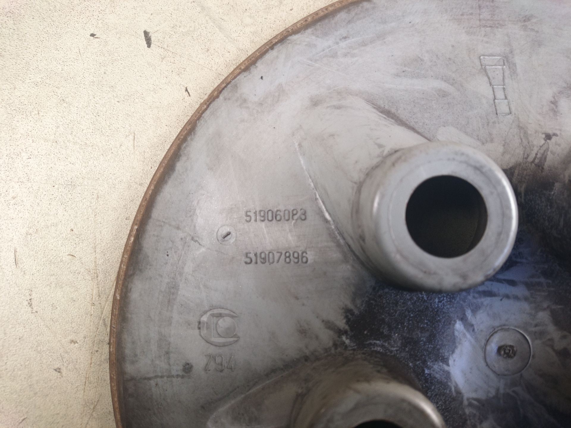 TAPACUBOS Opel Combo D
