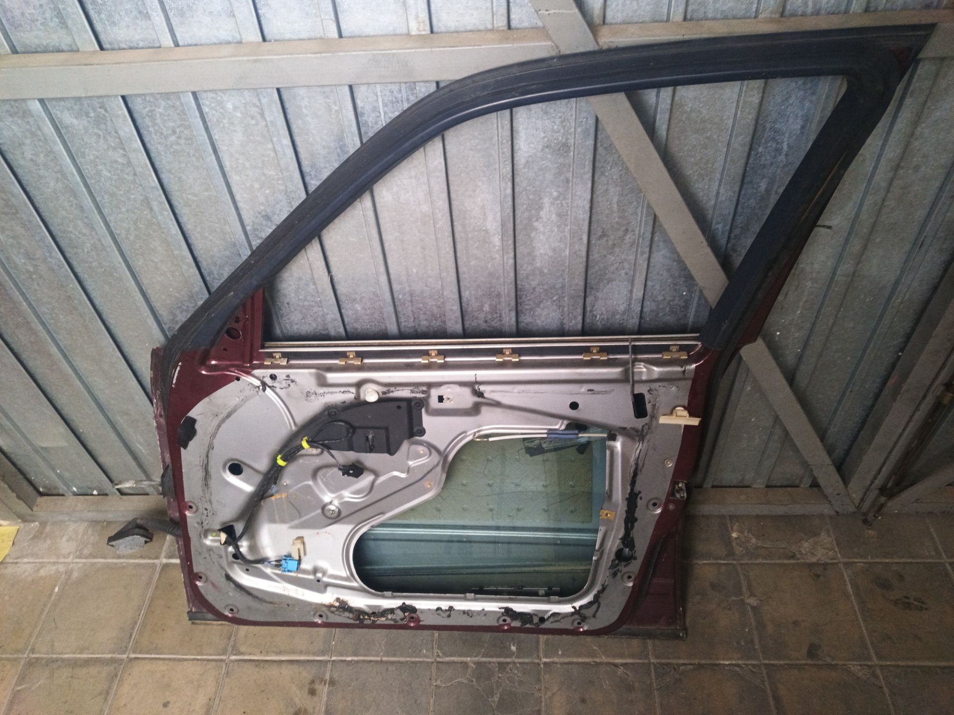 PUERTA DELANTERA DERECHA BMW 5 Berlina (E34)