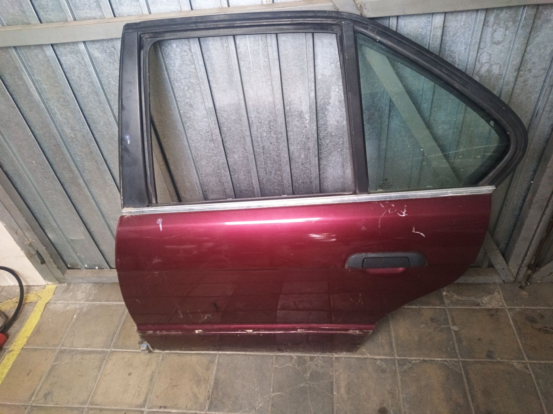 PUERTA TRASERA IZQUIERDA BMW 5 Berlina (E34)