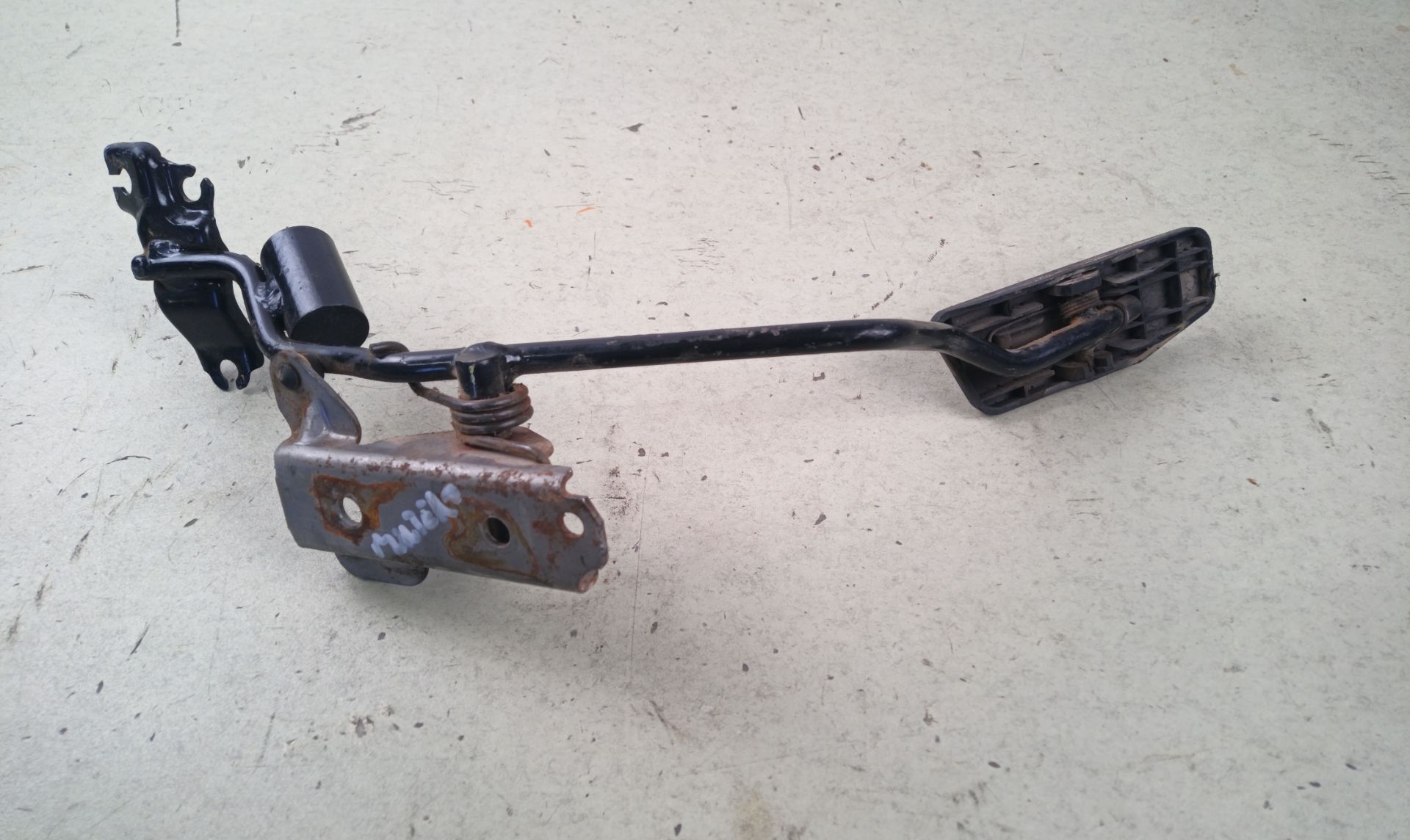 PEDAL ACELERADOR