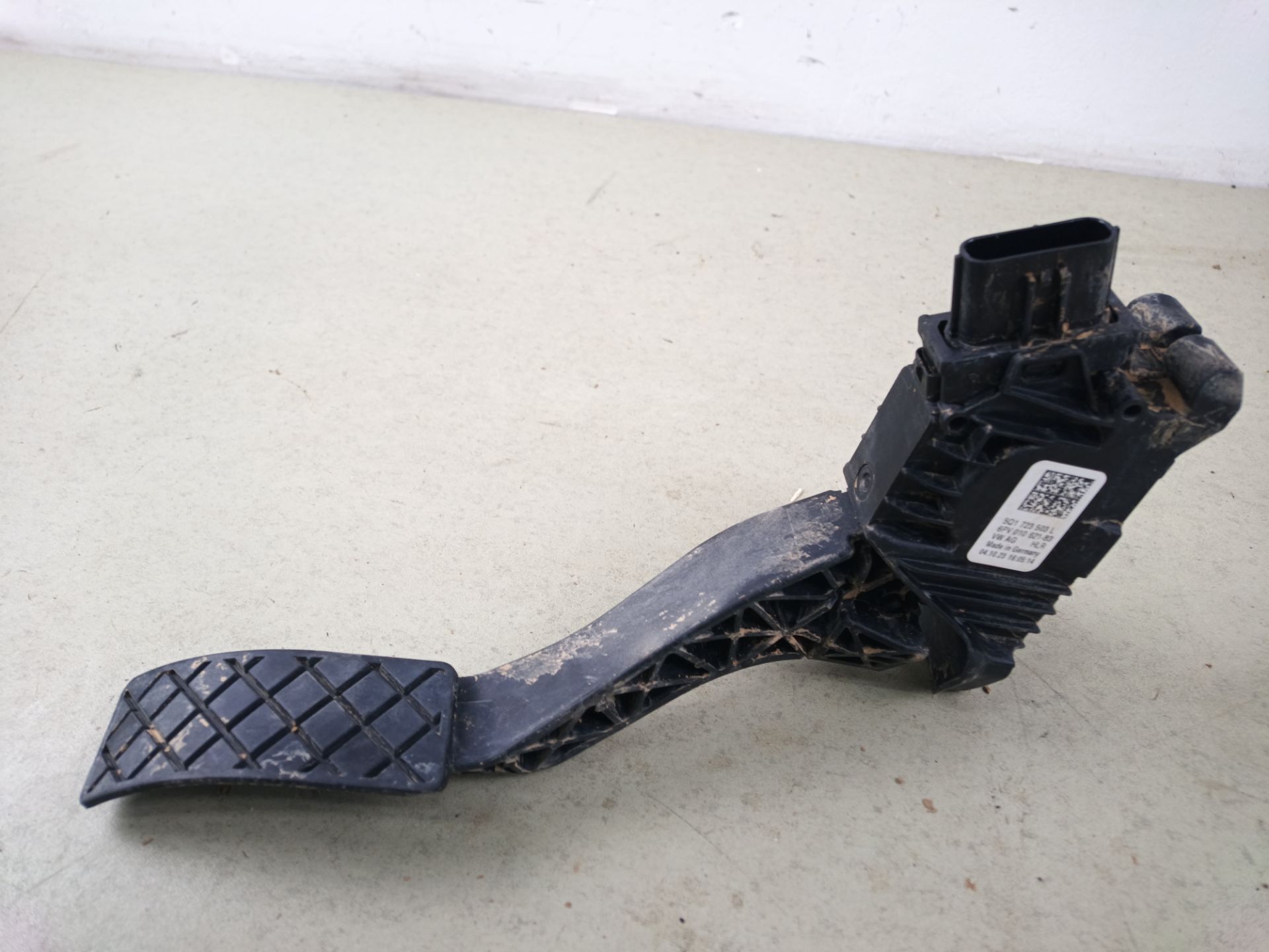 PEDAL ACELERADOR