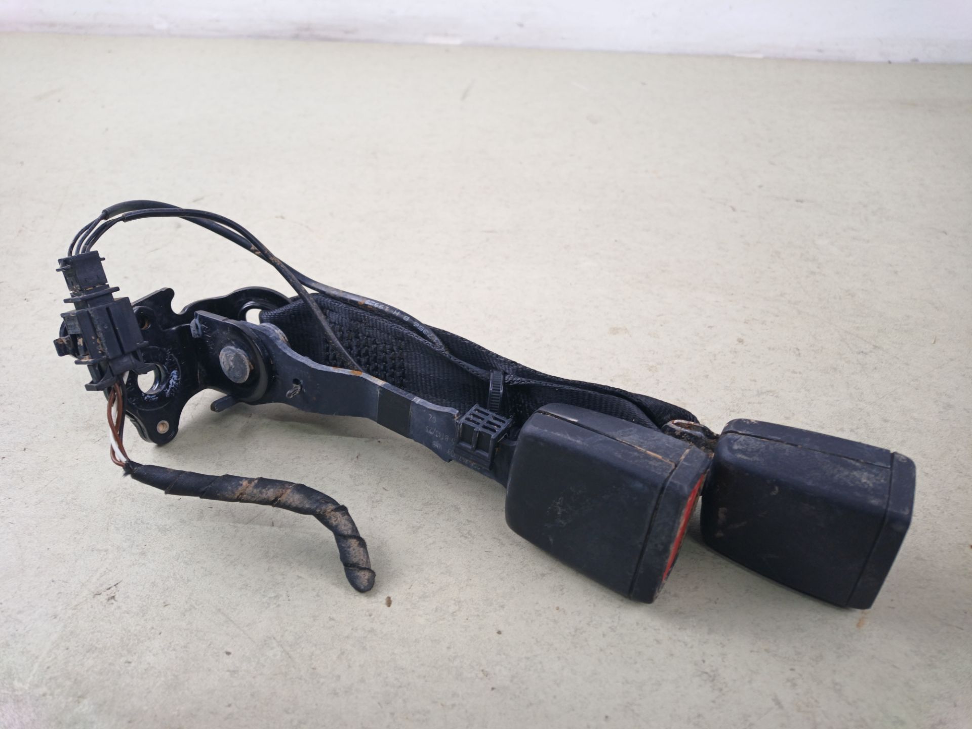 ENGANCHE CINTURON TRASERO IZQUIERDO Volkswagen T-Roc (D11)