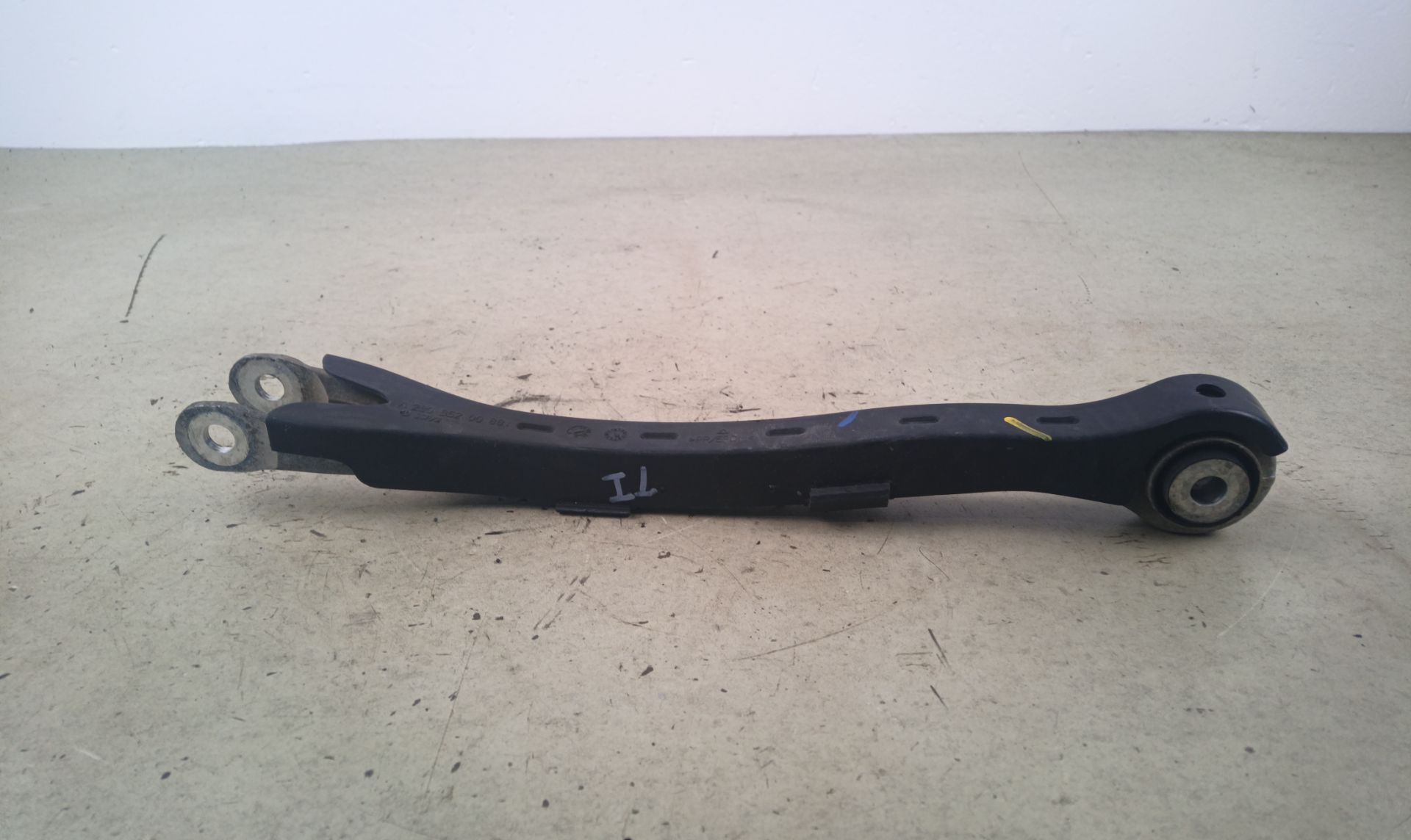 BRAZO SUSPENSION INFERIOR TRASERO IZQUIERDO Mercedes-Benz CLS (BM 219)