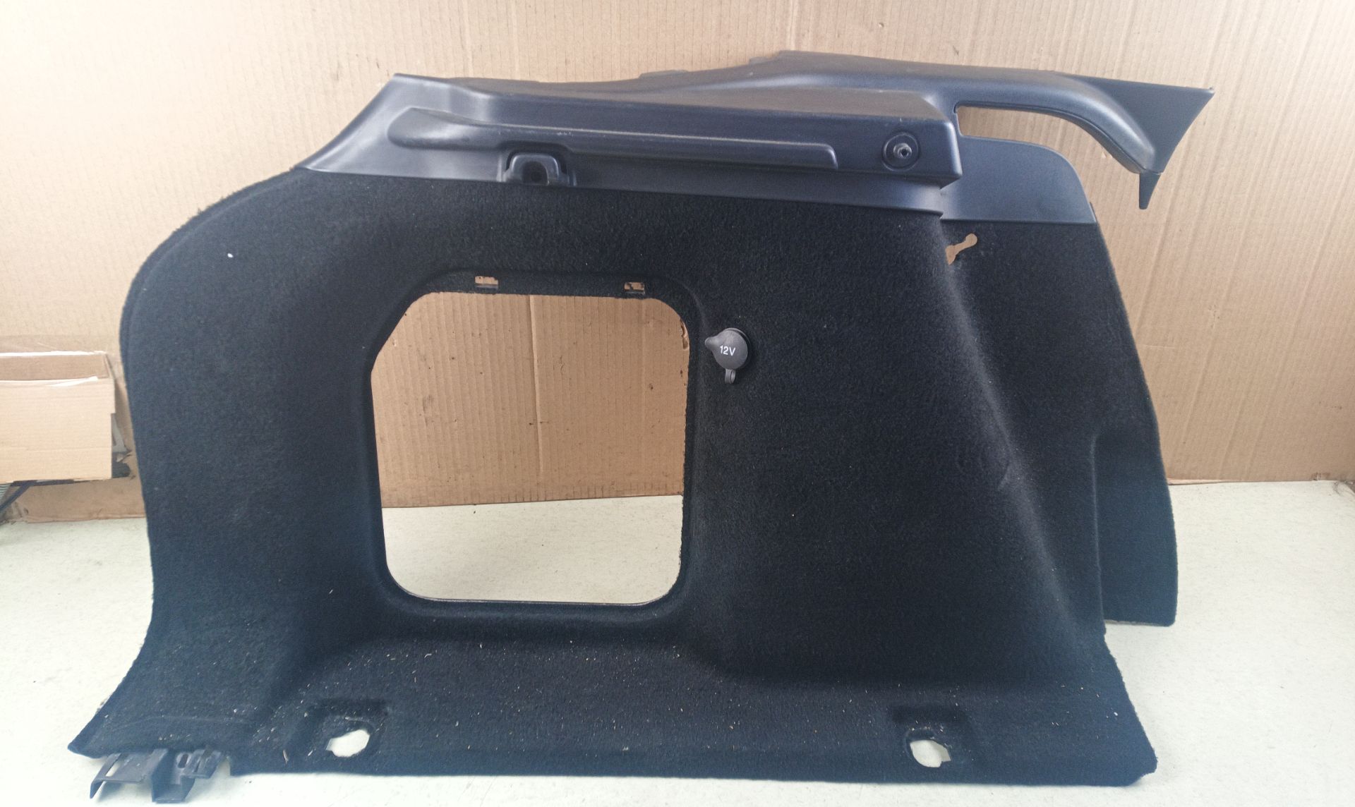 GUARNECIDO PUERTA TRASERA IZQUIERDA Land Rover Range Rover Evoque