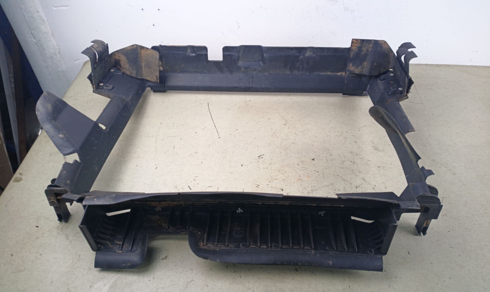 SOPORTE RADIADOR Jeep Renegade (BU)