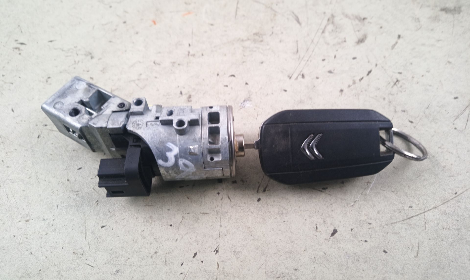 ANTIRROBO / LLAVE CONTACTO