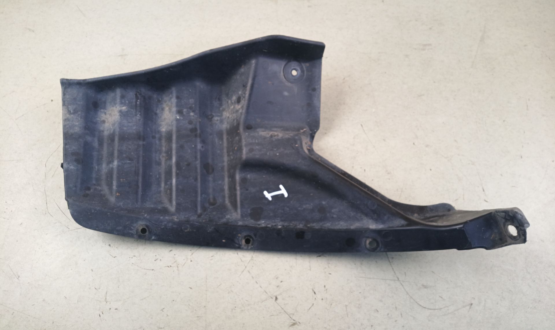 GUARDABARROS TRASERO Mitsubishi Outlander (GF0/GG0)