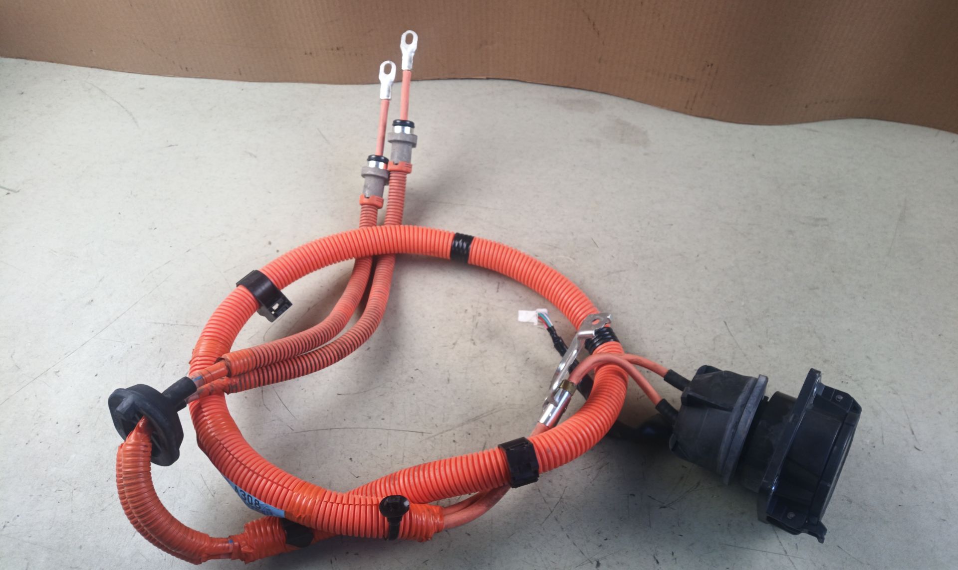 CARGADOR MOVIL Mitsubishi Outlander (GF0/GG0)