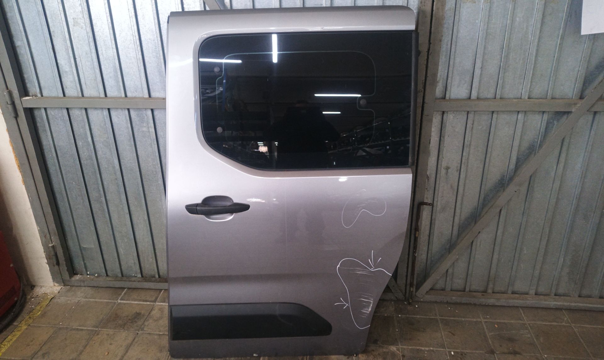 PUERTA LATERAL CORREDERA IZQUIERDA Citroen Berlingo Combi
