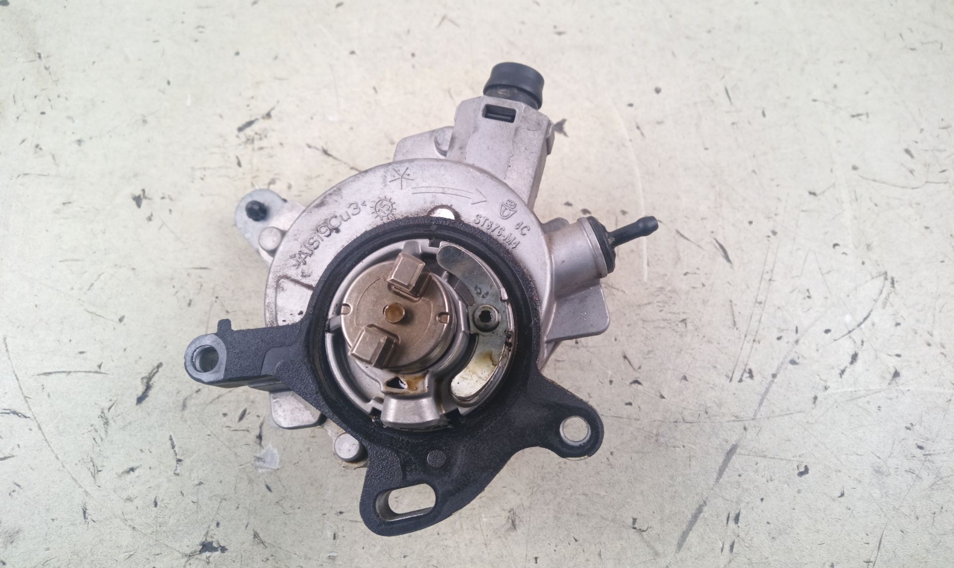 DEPRESOR FRENO / BOMBA VACIO Ford Focus Berlina (CEW)