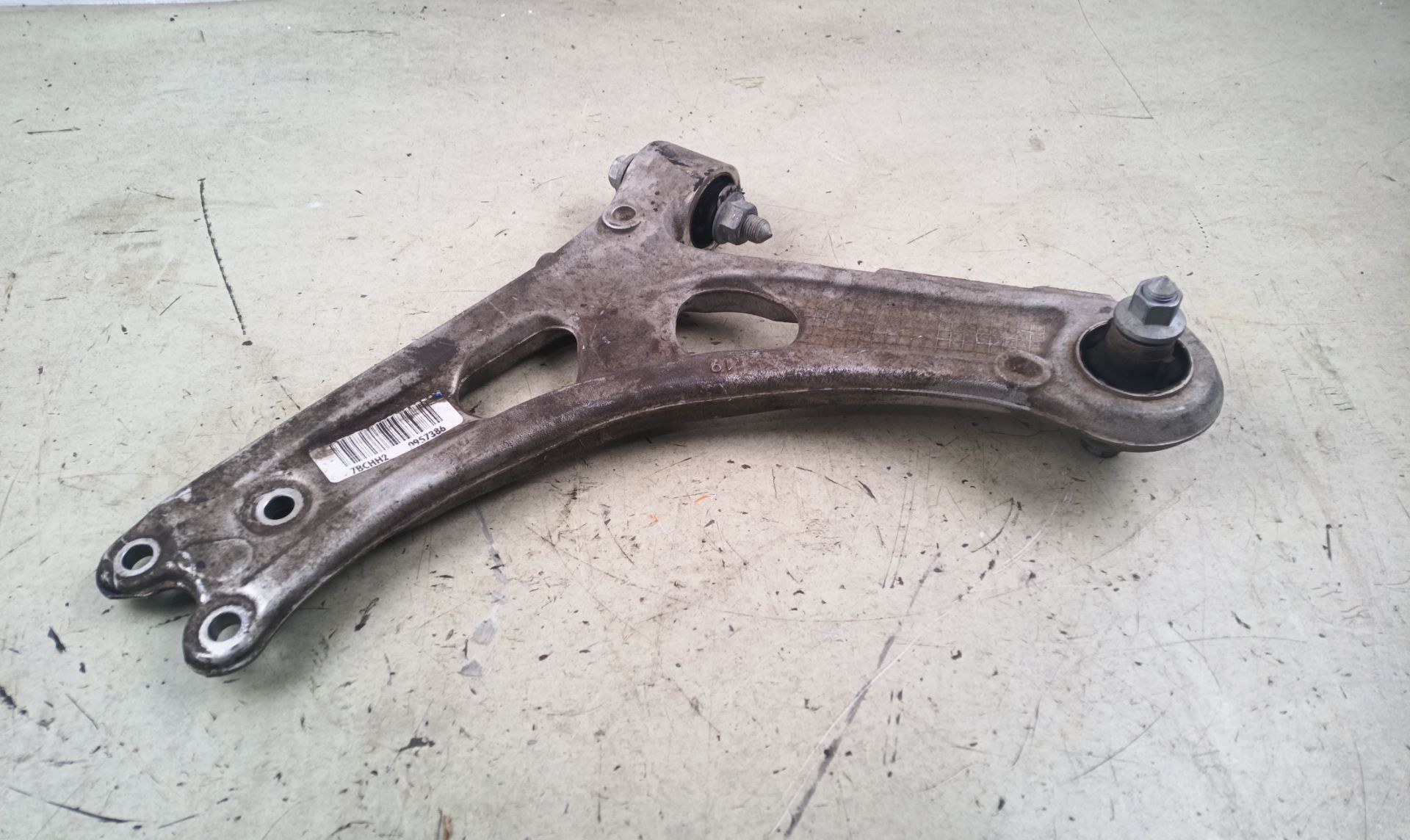BRAZO SUSPENSION DELANTERO DERECHO Peugeot Rifter
