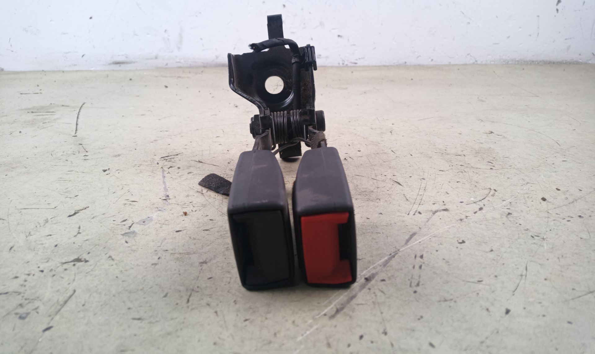 ENGANCHE CINTURON TRASERO CENTRAL Peugeot Rifter