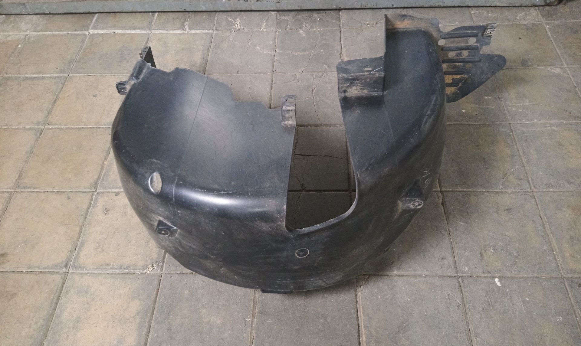 PASO RUEDA TRASERO IZQUIERDO Seat Ibiza (KJ1)
