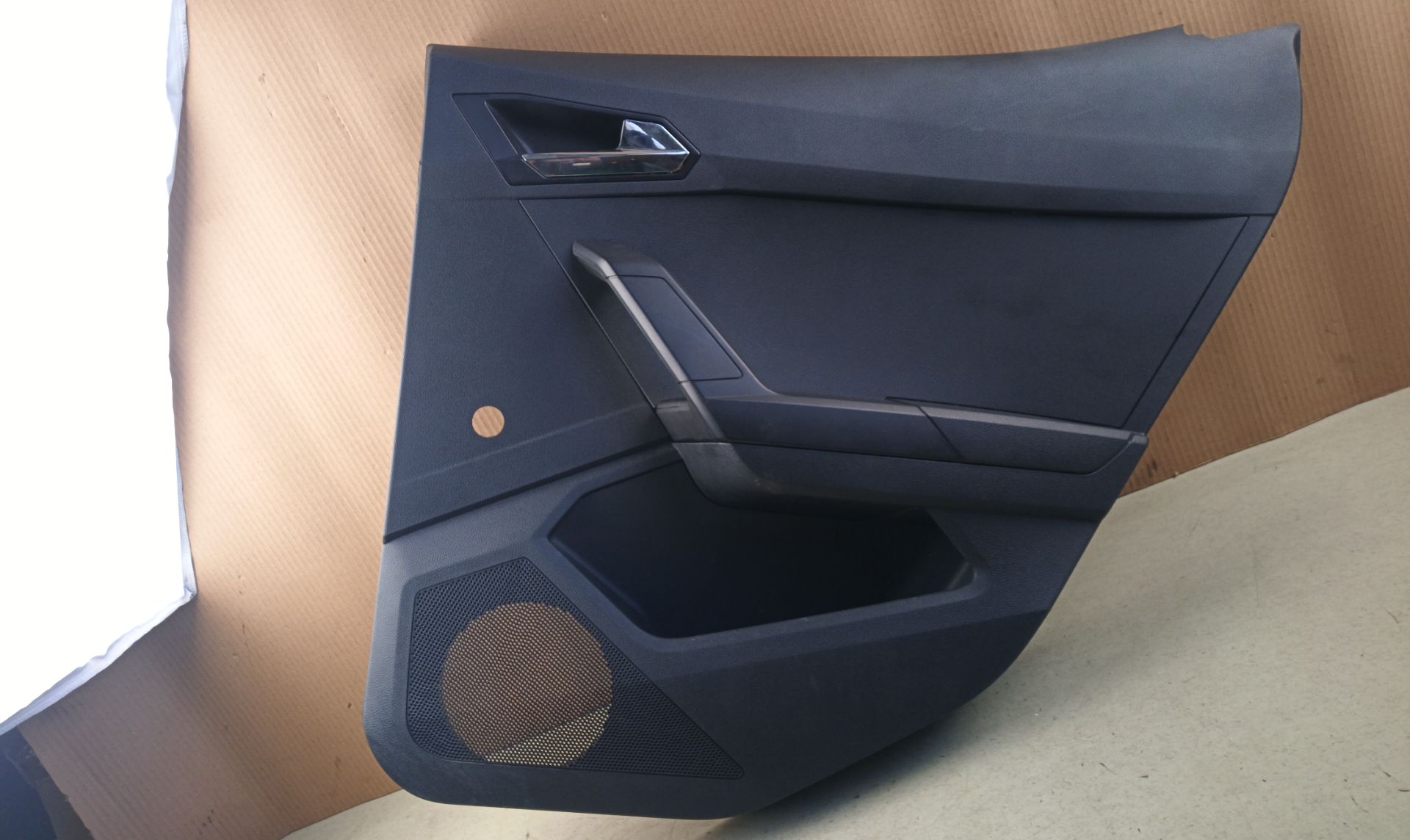 GUARNECIDO PUERTA TRASERA DERECHA Seat Ibiza (KJ1)
