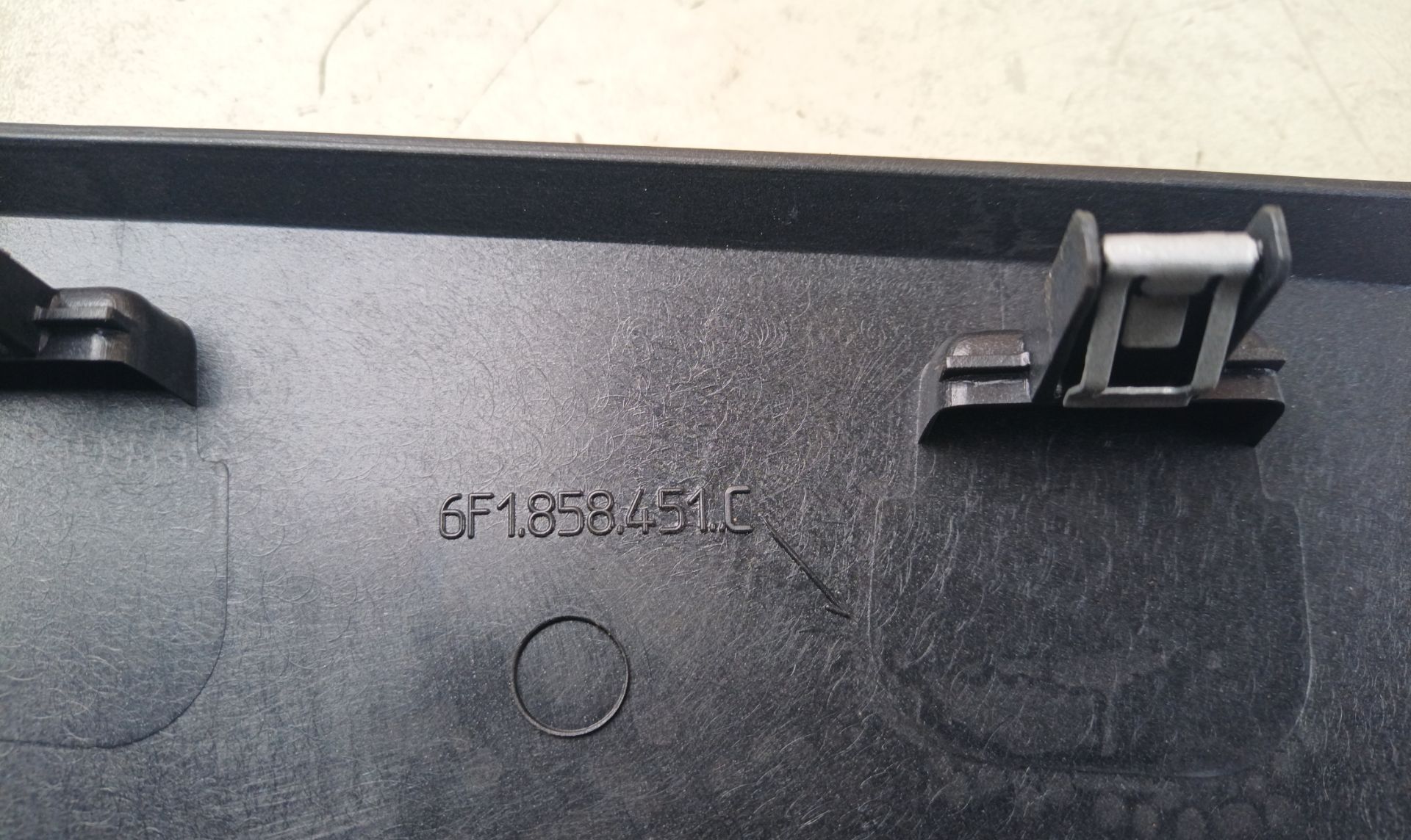 EMBELLECEDOR SALPICADERO Seat Ibiza (KJ1)
